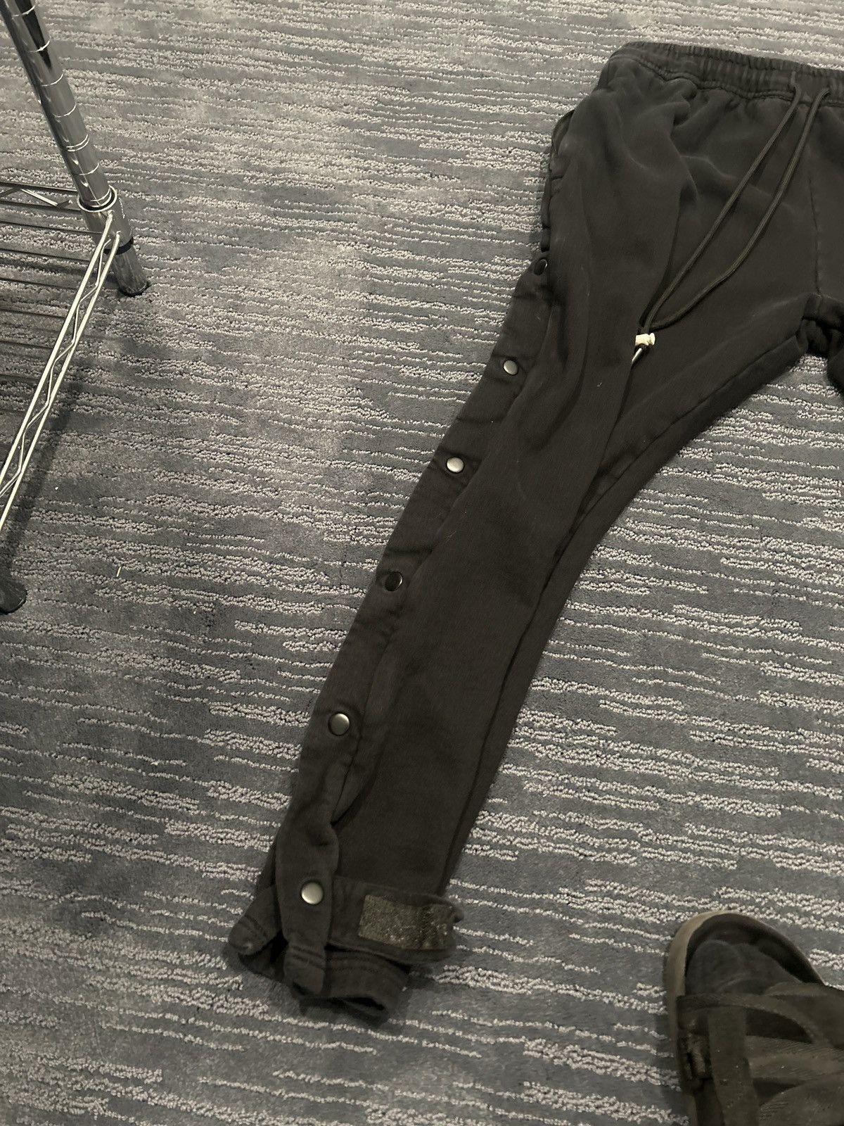 MNML mnml tear away sweatpants Size US 34 / EU 50 - 3 Thumbnail