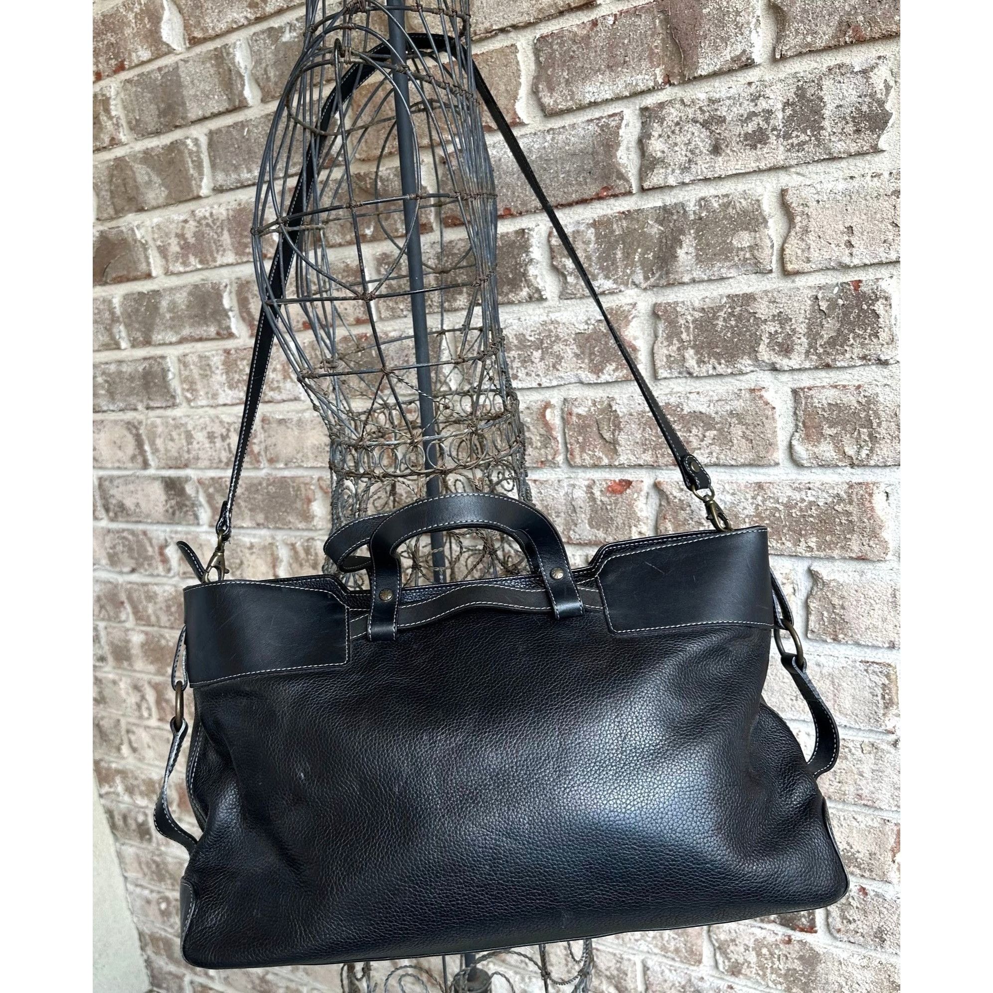 Designer × Vintage Isanti Leather Crossbody Bag Navy Top Zip Tote Handles Logo Size ONE SIZE - 3 Thumbnail