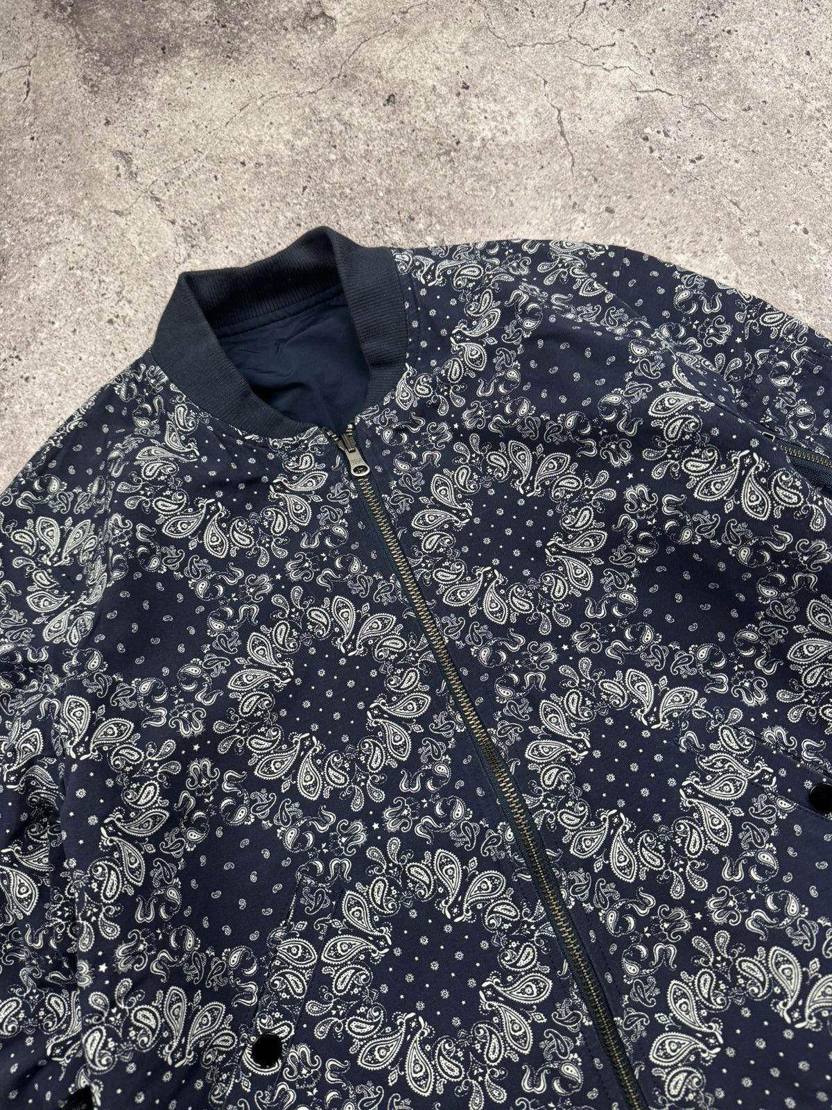 Japanese Brand Worn Out Age Reversible MA-1 Bomber – Bandana Side Size US M / EU 48-50 / 2 - 3 Thumbnail