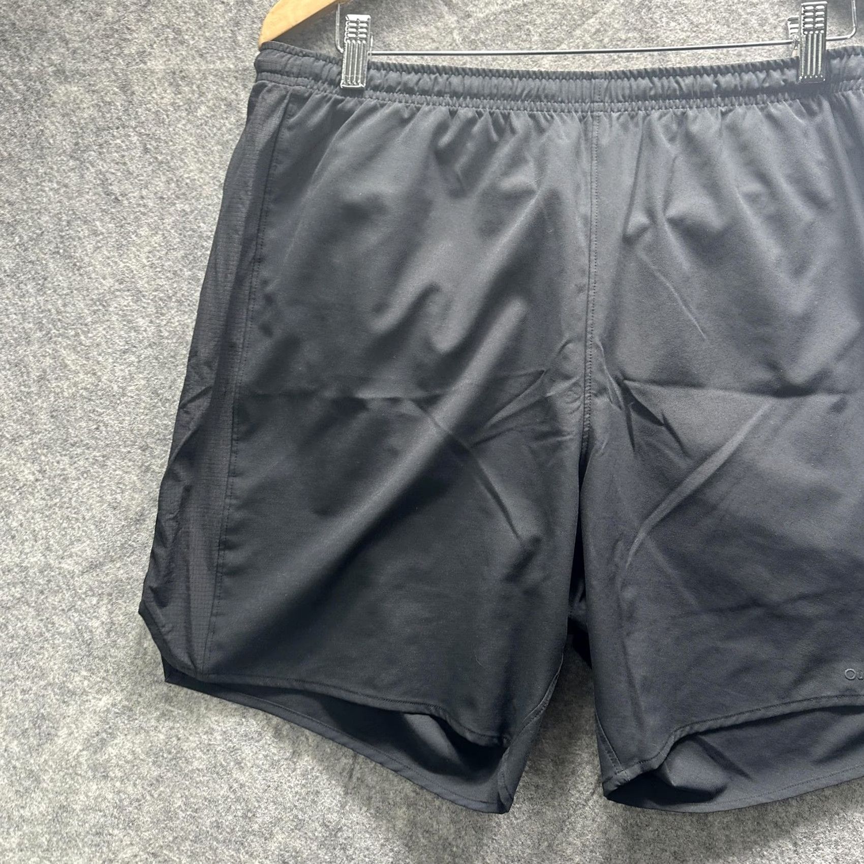 Outdoor Voices Outdoor Voices Shorts Mens XL Black Athletic Running Training Gym Zip Pocket Size US 36 / EU 52 - 3 Thumbnail