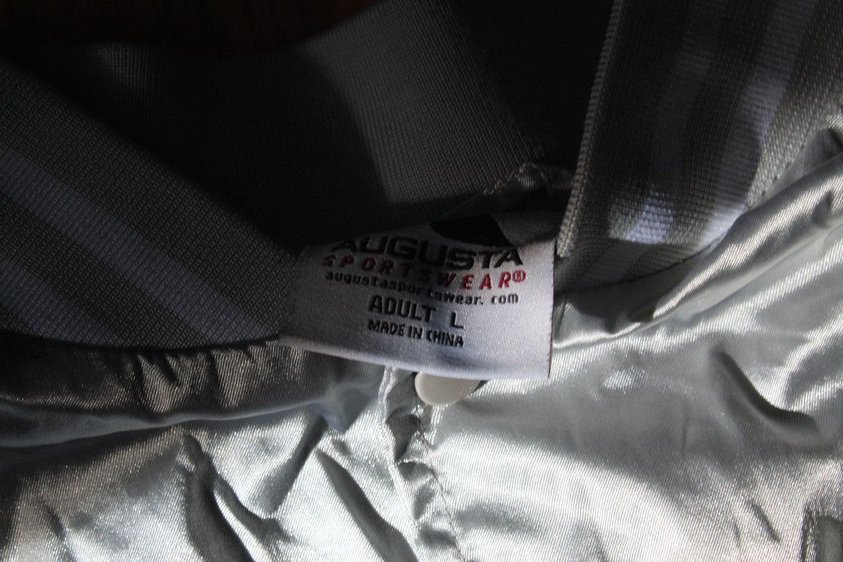 Augusta Sportswear Augusta Sportswear silver and white jacket Size US L / EU 52-54 / 3 - 2 Thumbnail