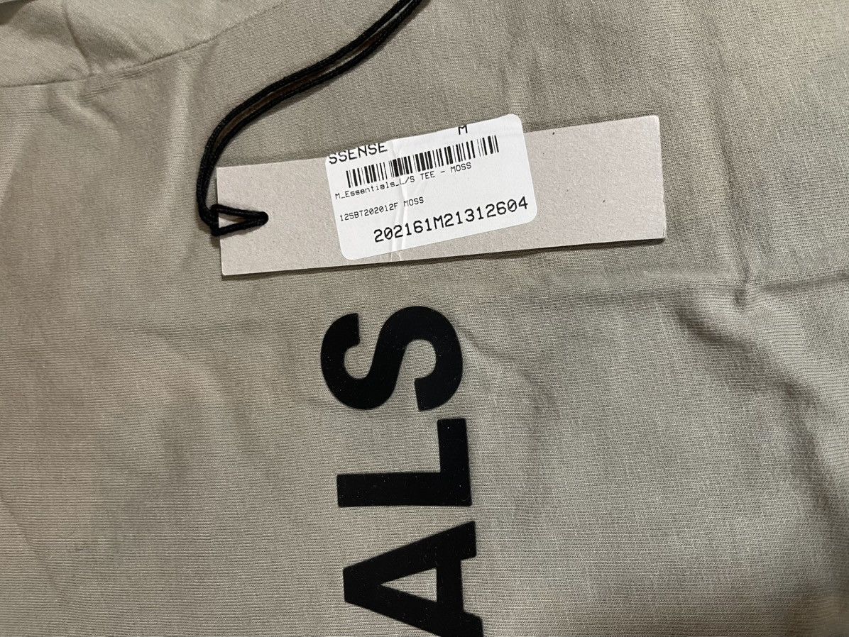 Essentials Fear of God Essentials Boxy L/S T-Shirt Applique Logo Moss Size US M / EU 48-50 / 2 - 4 Thumbnail