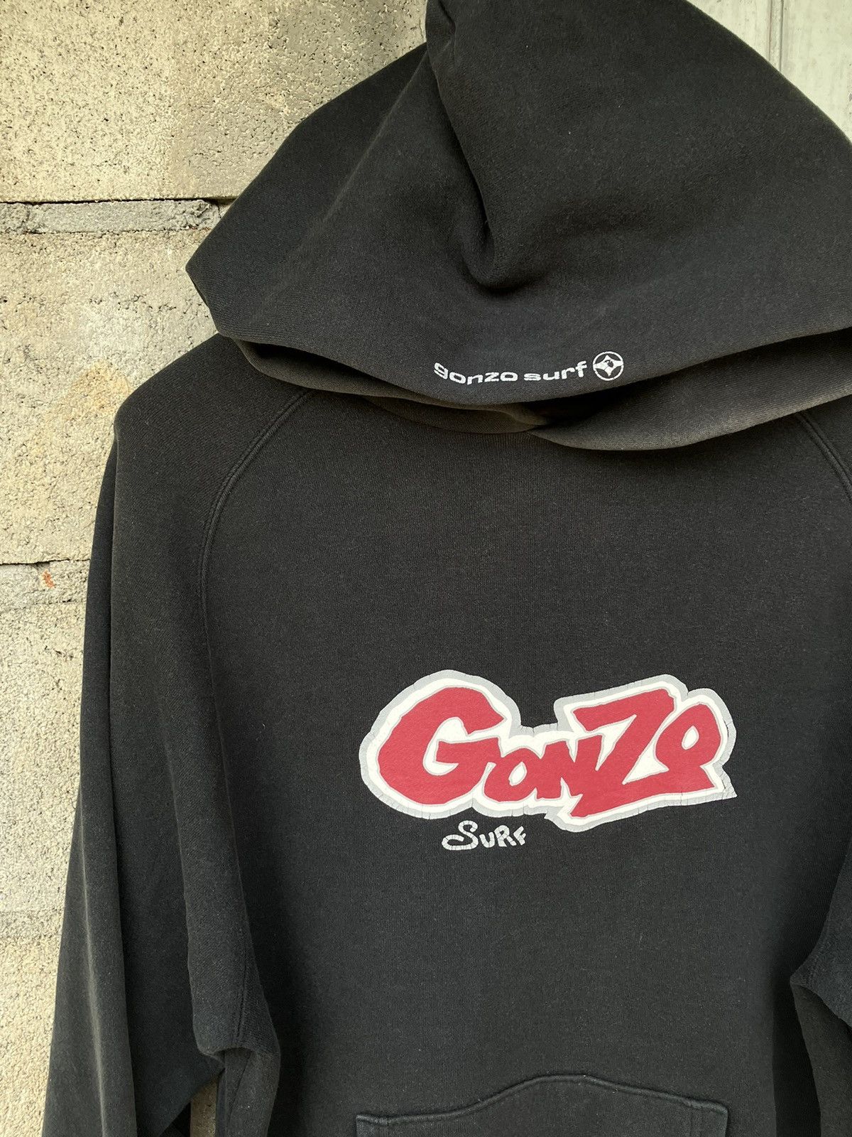 Vintage Vintage Gonzo Surf trademark hits items but is hard to find. Size US S / EU 44-46 / 1 - 4 Thumbnail