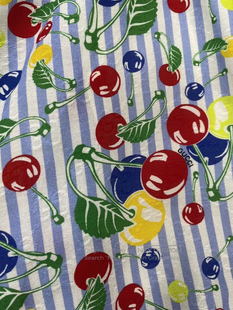 Gucci Gucci Cherry-print striped high-waisted shorts Size 27" / US 4 / IT 40 - 2 Thumbnail