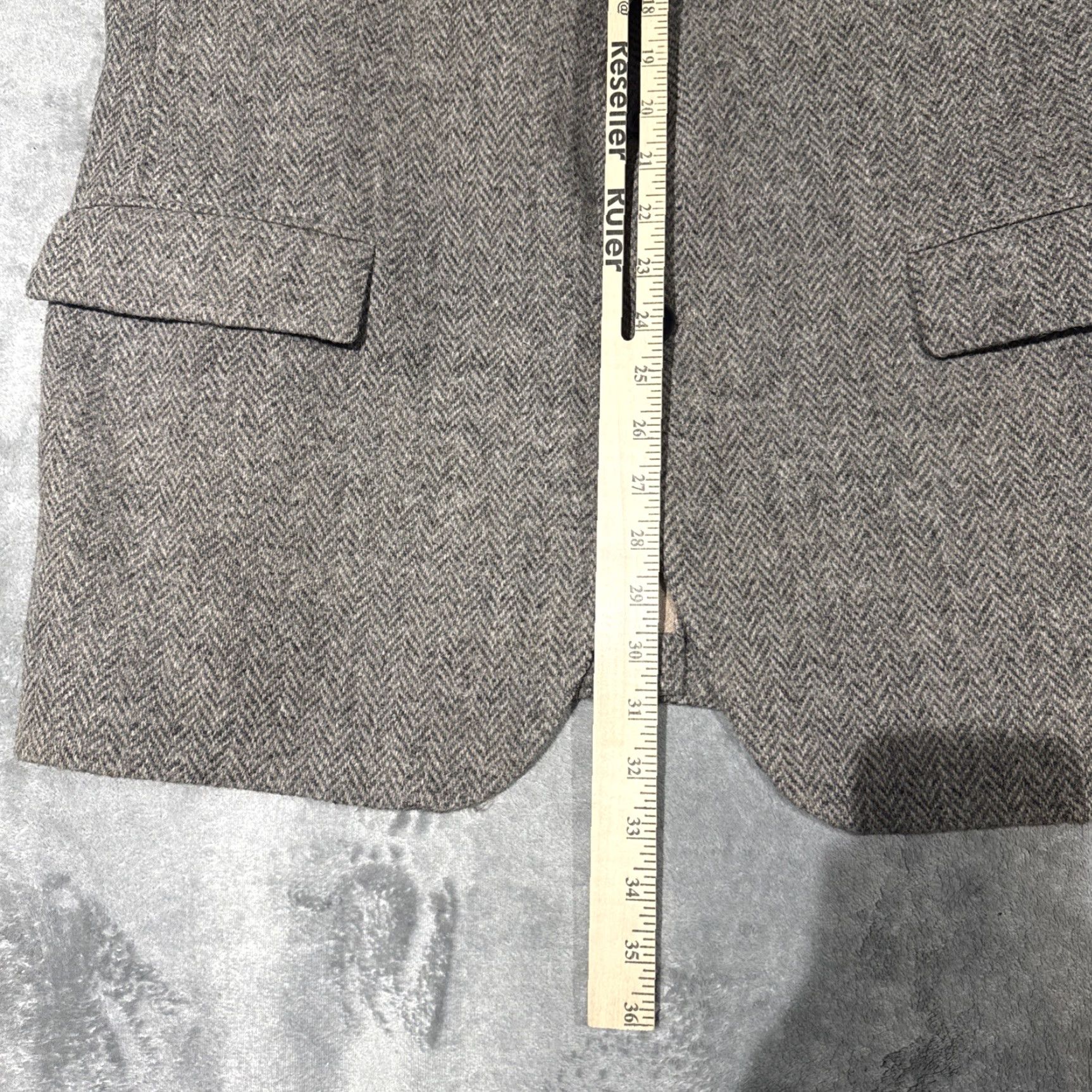 Harris Tweed VTG Harris Tweed Blazer Men's 46R Gray Scottish Wool Herringbone Sport Coat Size 46R - 5 Thumbnail