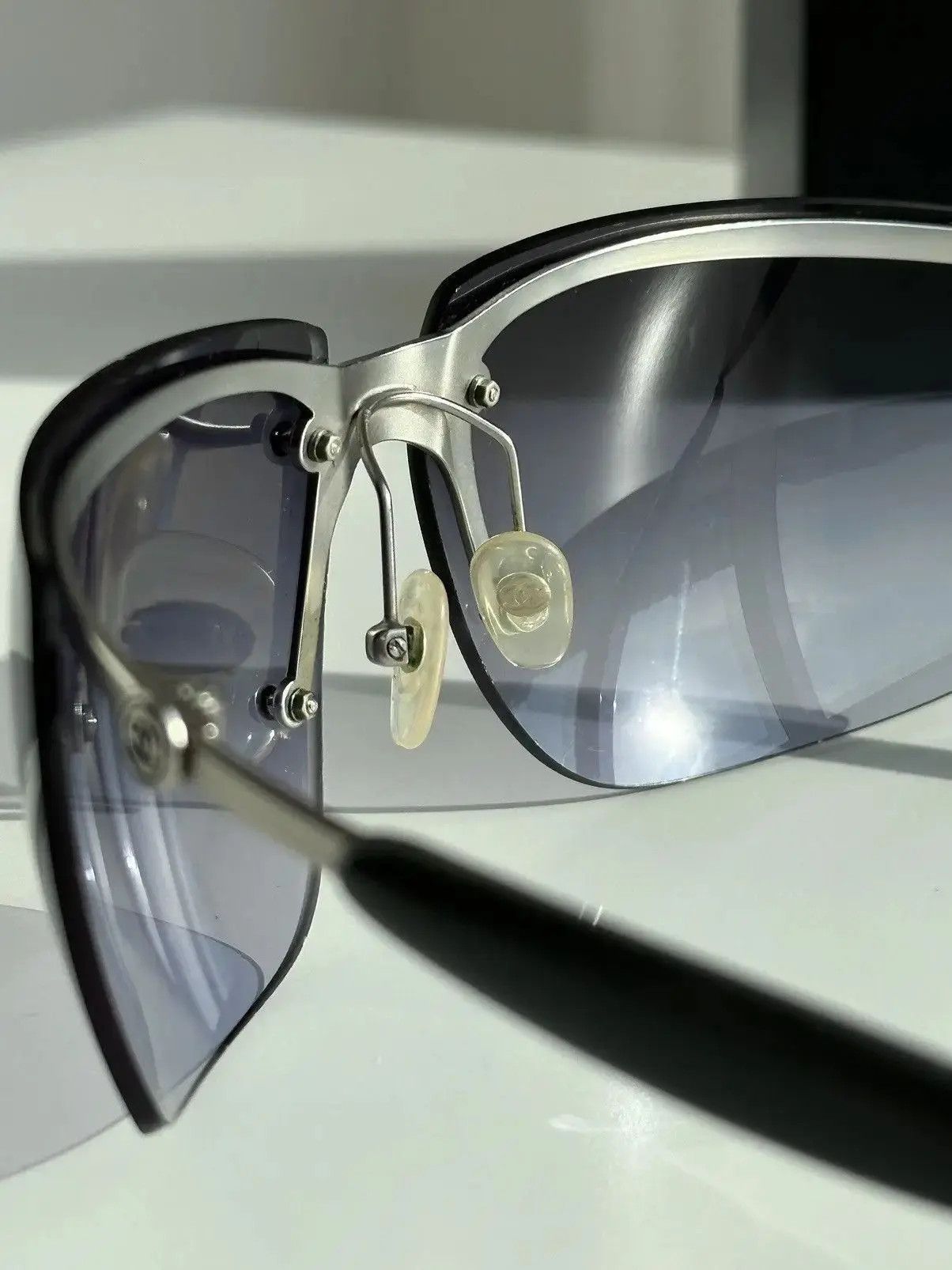 Chanel × Vintage CHANEL Sunglasses Rimless Rhimestone Shield CC Logo Sport Size ONE SIZE - 7 Thumbnail