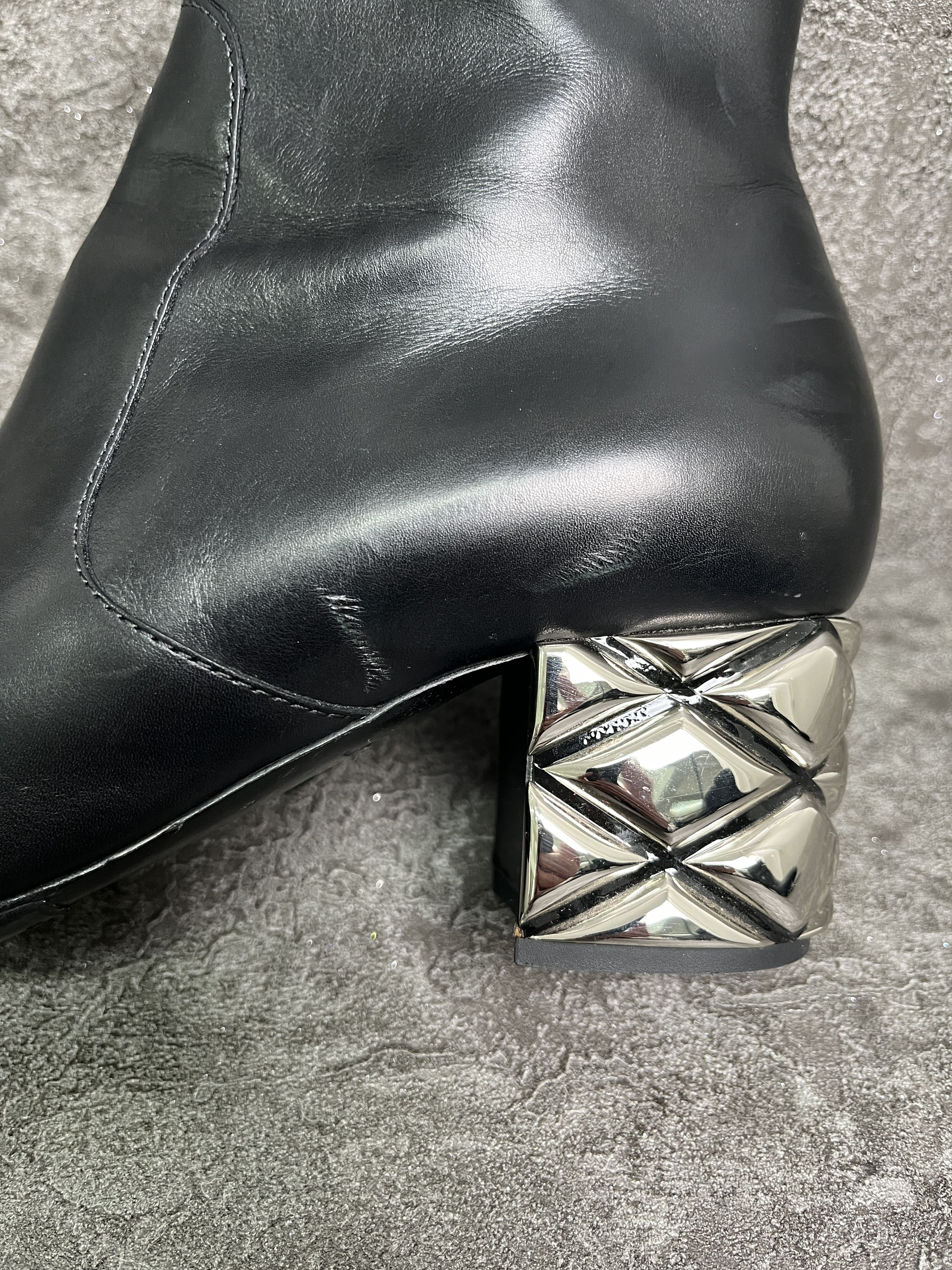 Louis Vuitton Louis Vuitton Black Leather Boots With Silver Quilted Heels Size US 6 / IT 36 - 7 Thumbnail