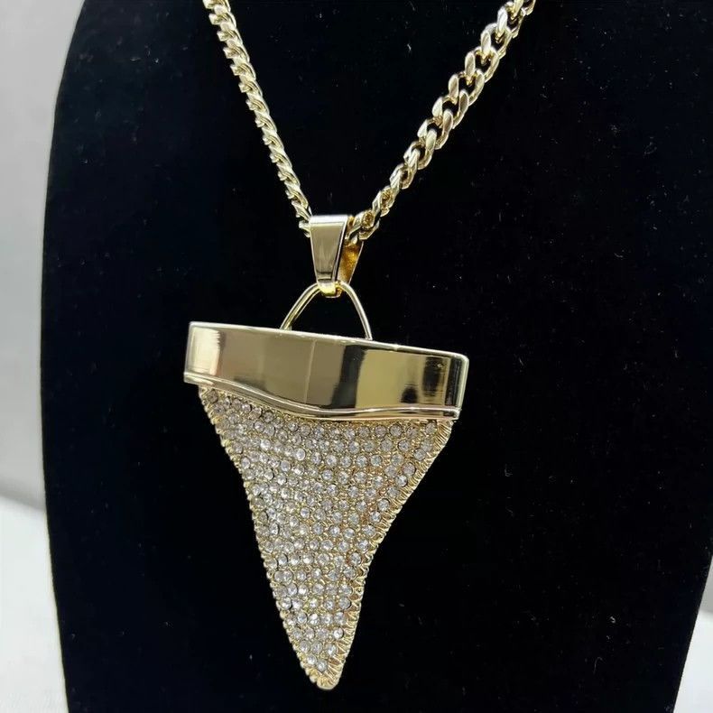 Givenchy Givenchy Givenchy Shark Tooth Necklace with Diamonds -2507 Size ONE SIZE - 6 Thumbnail