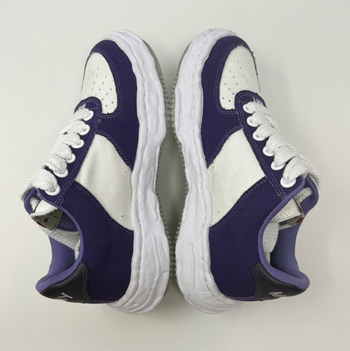 Maison MIHARA YASUHIRO Maison Mihara Yasuhiro Wayne OG Sole Sneaker Purple/White Size US 8 / EU 41 - 4 Thumbnail