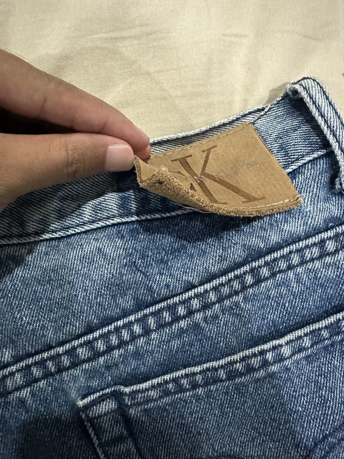 Calvin Klein Vintage Calvin Klein straight cut jeans RN 36009 Size US 29 - 10 Thumbnail