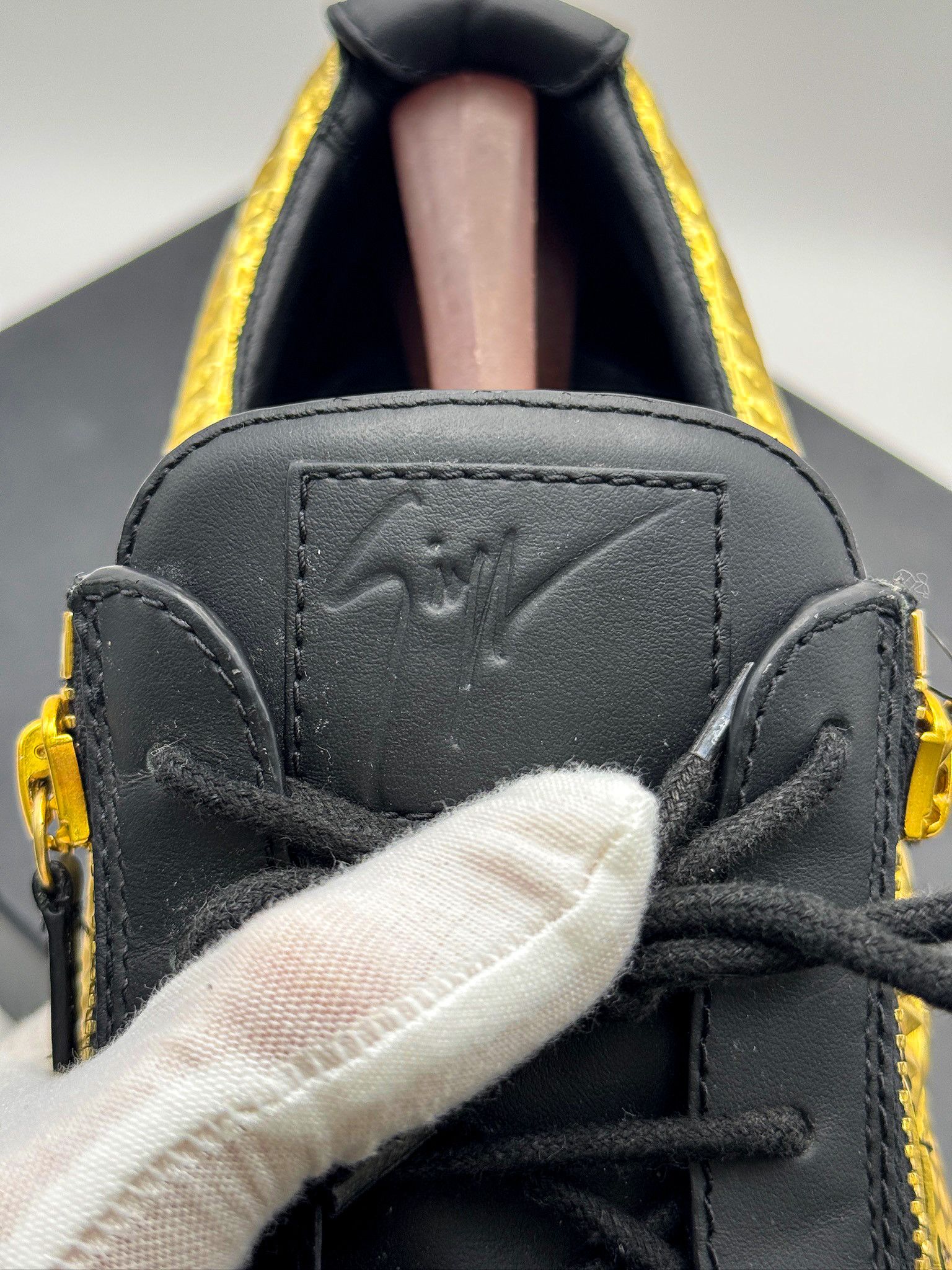 Giuseppe Zanotti Giuseppe Zanotti Studded Franke London Gold Double-Zip Size US 11 / EU 44 - 13 Thumbnail