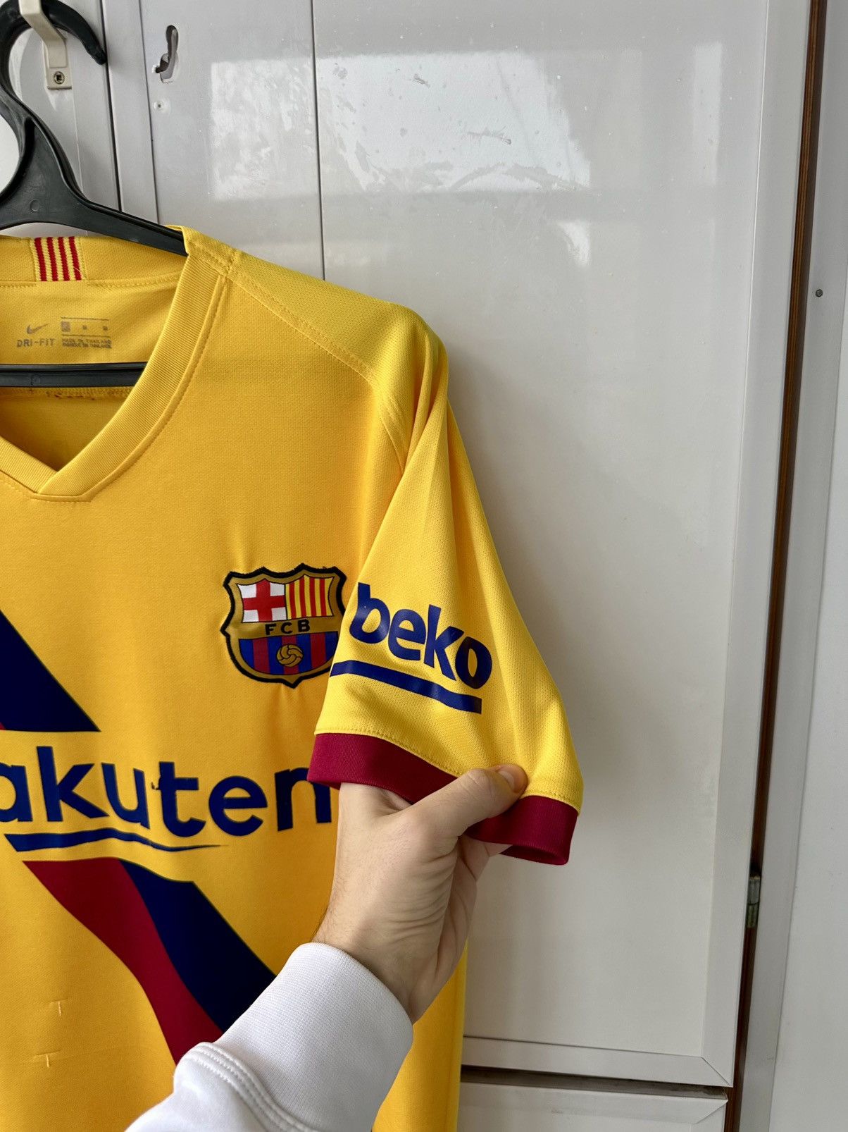 Nike Barcelona Jersey 2019 Griezmann Soccer Jersey Size US M / EU 48-50 / 2 - 10 Thumbnail