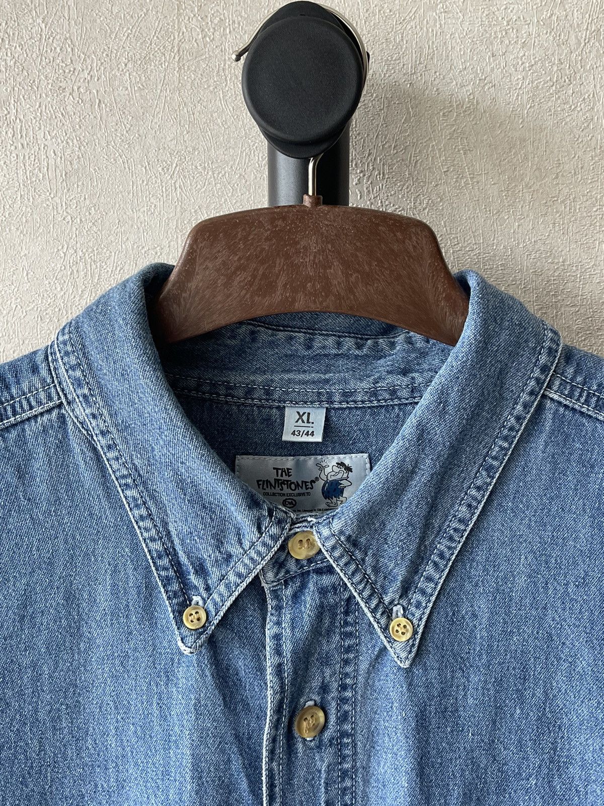 Warner Bros 90s Vintage Flintstones Embroidery Button Up Denim Shirt Size US XL / EU 56 / 4 - 4 Thumbnail