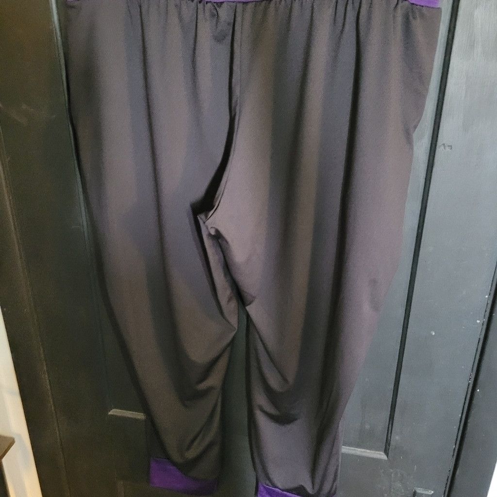 St. Johns Bay St. John's Bay , NWOT, Size XL, pants, blk/purple Size 36" / US 14 / IT 50 - 7 Thumbnail