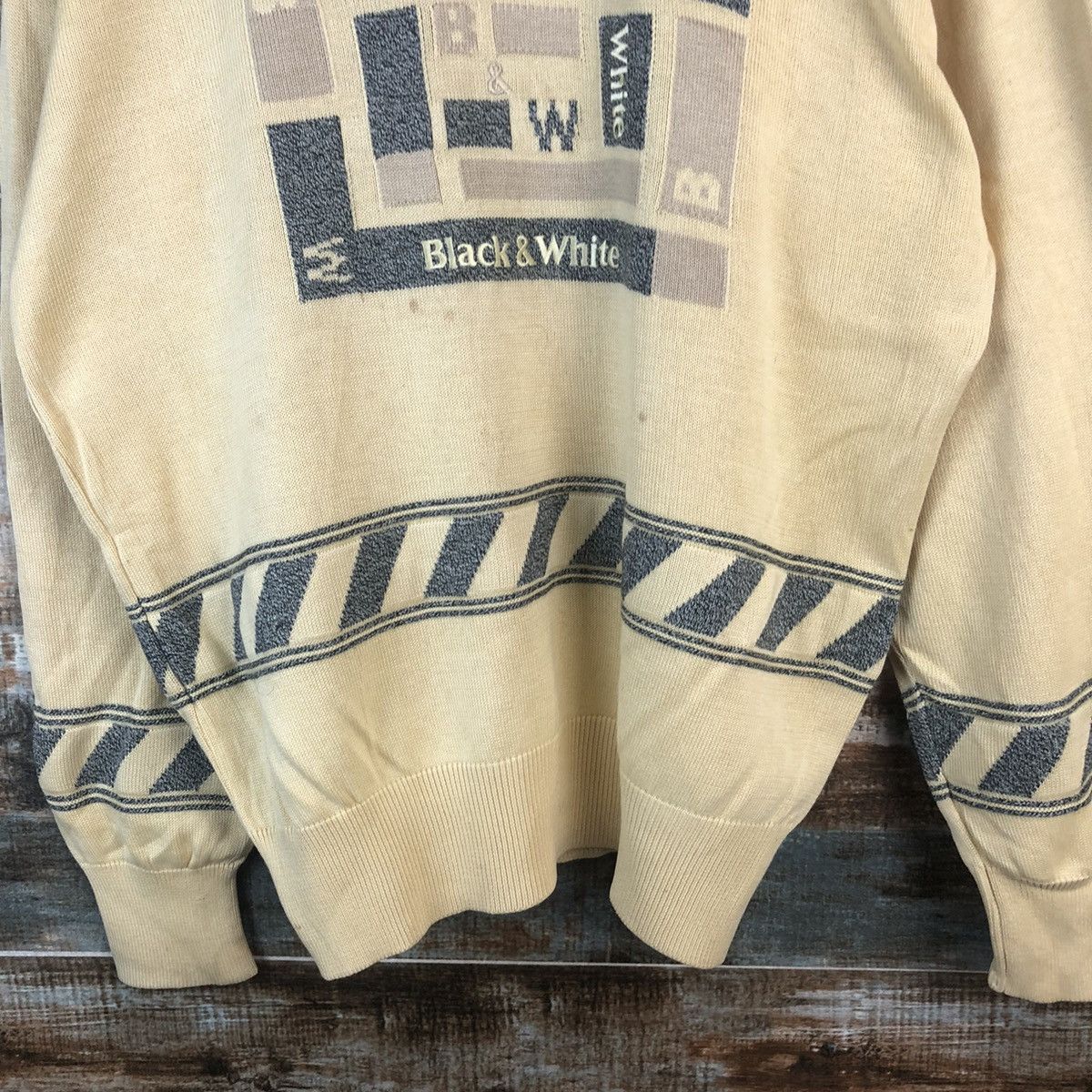 Homespun Knitwear DL Black White sportwear vintage japan Beige Knitwear #C686 Size US M / EU 48-50 / 2 - 6 Thumbnail