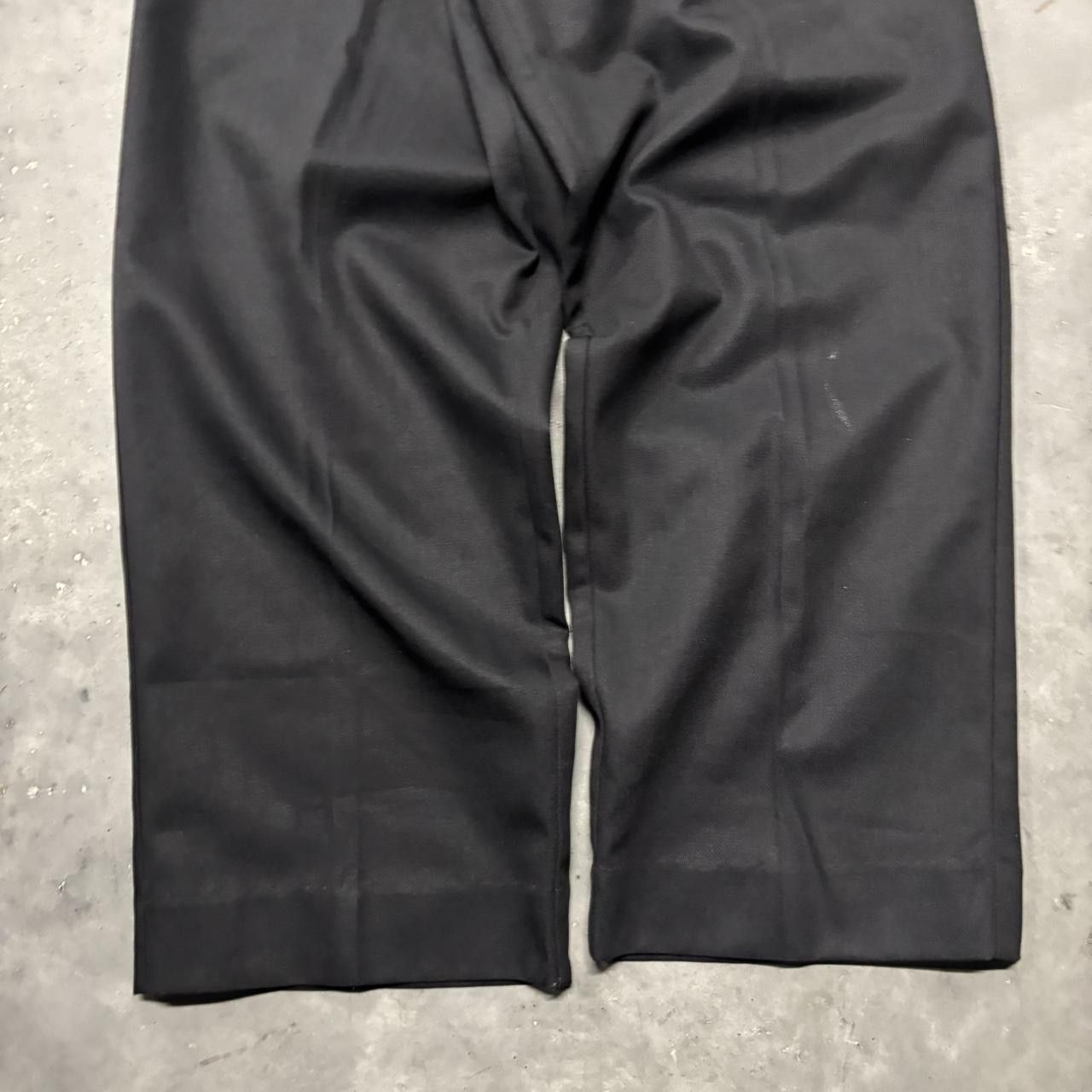 Japanese Brand × Vintage Crazy Vintage Y2K/2000s Black Streetwear Workwear Essential Cargo Pants! Size US 32 / EU 48 - 6 Thumbnail
