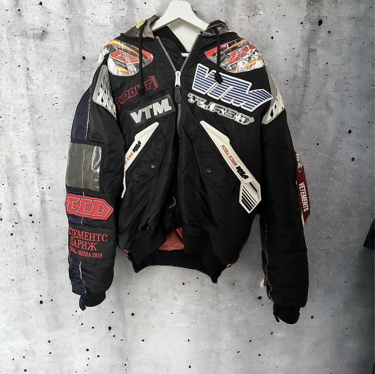 image of Alpha Industries x Vetements Racing Bomber in Black, Men's (Size XS)