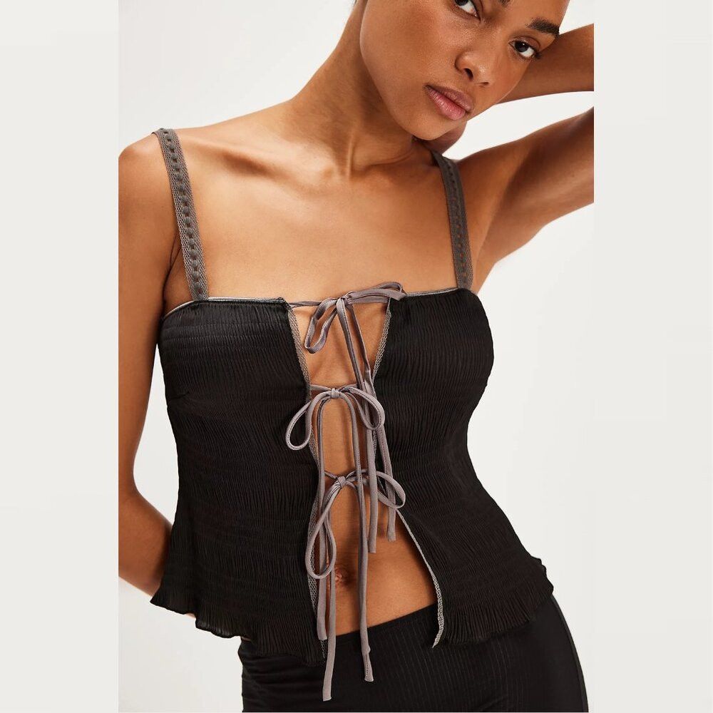 Free People NWT New Free People Pretty Please Black Cami Top Size S Size S / US 4 / IT 40 - 1 Thumbnail