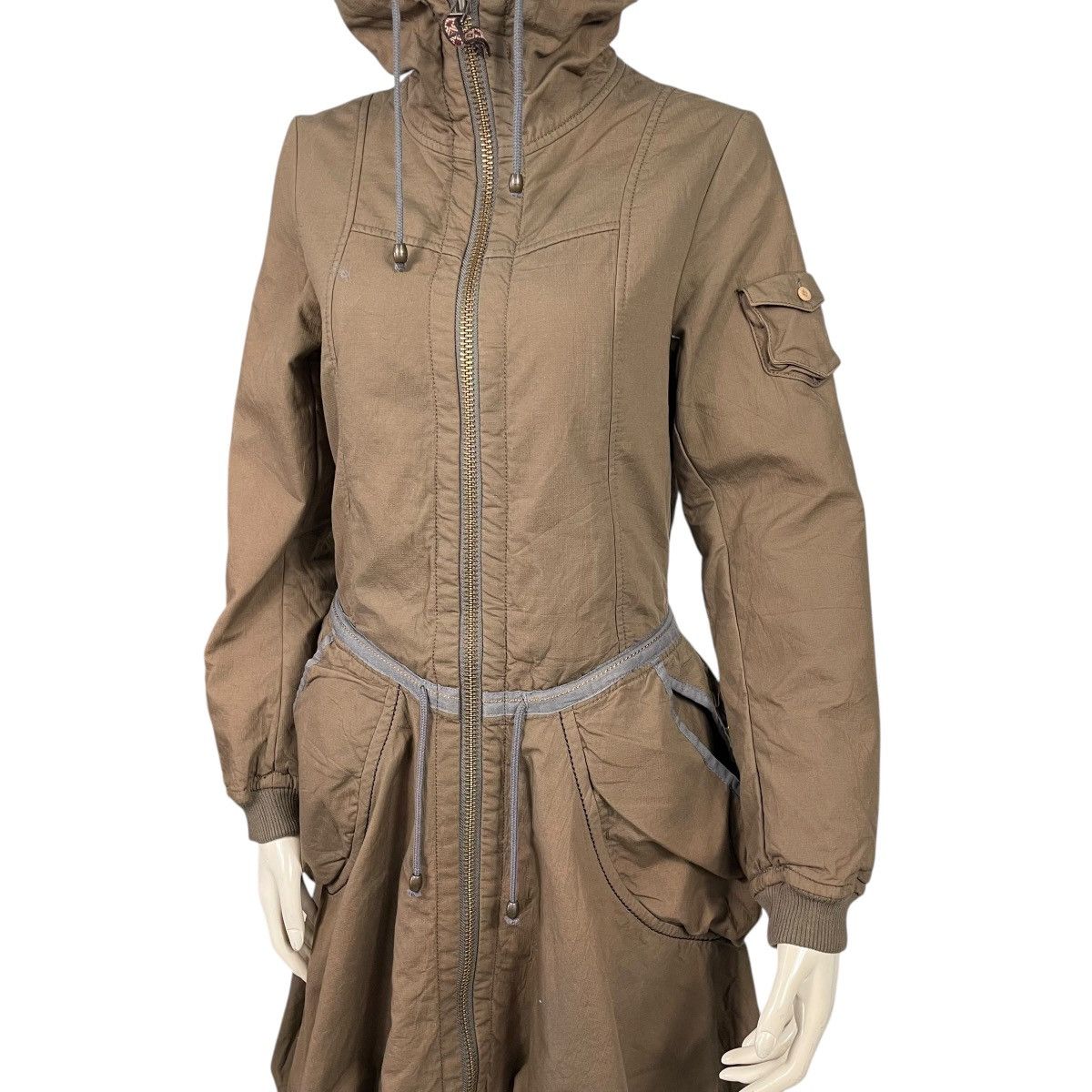 Marithe + Francois Girbaud Marithe Francoise Girbaud Parachute Bondage Hooded Parka Size S / US 4 / IT 40 - 7 Thumbnail