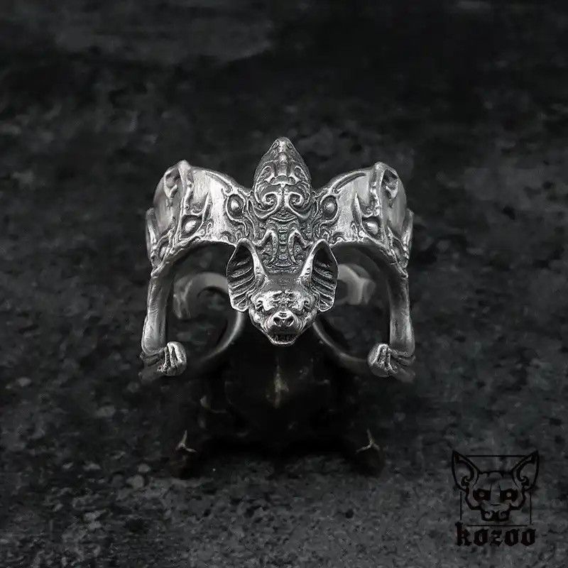 Jewelry × Vintage Vintage Relief Pipistrellus Flapping Bats Ring Size ONE SIZE - 1 Thumbnail