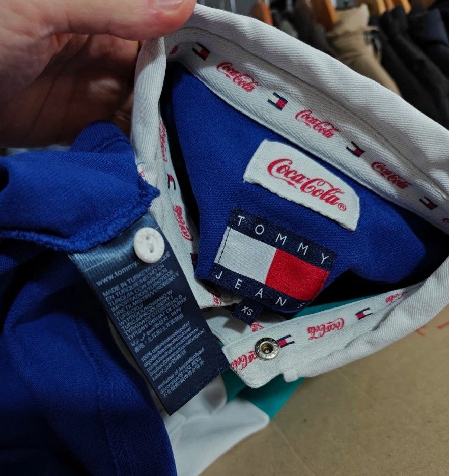 Tommy Hilfiger Tommy Hilfiger x Coca Cola Sweatshirt Collared Logo XS Size US XS / EU 42 / 0 - 10 Thumbnail