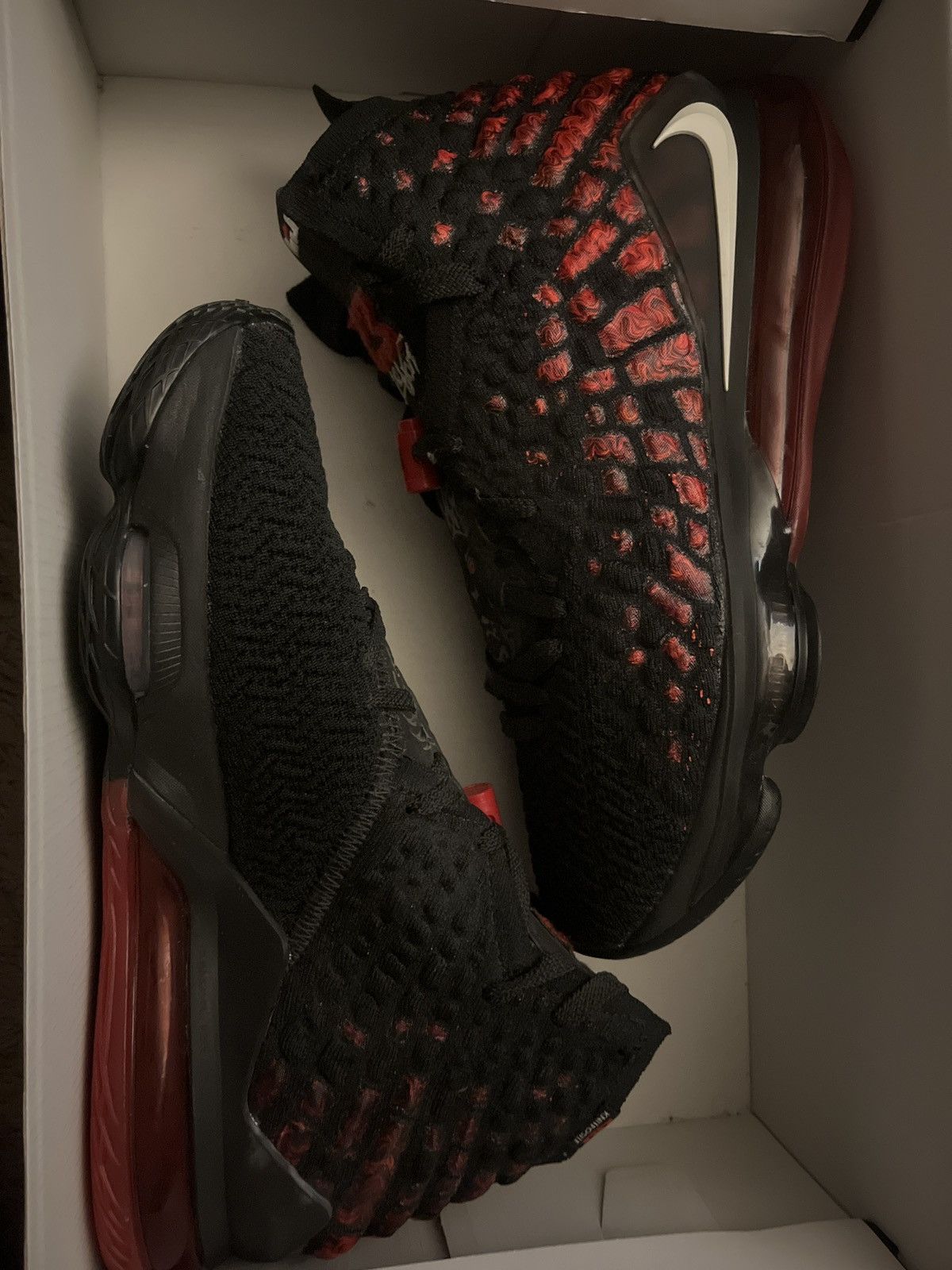 Nike Nike LeBron 17 Infrared Size US 9 / EU 42 - 2 Thumbnail