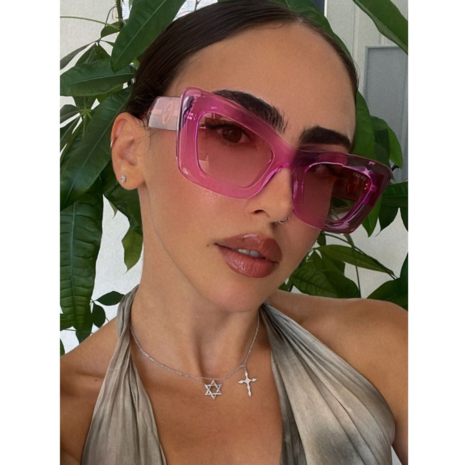 Gucci NEW Gucci GG1552S Cat Eye Pink Sunglasses $545 Size ONE SIZE - 1 Thumbnail