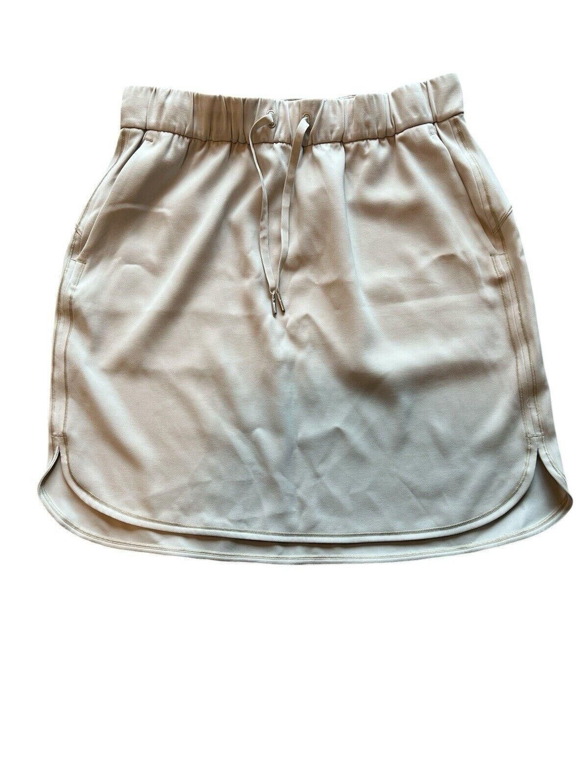 Designer Lululemon On The Fly Skirt *Woven Silverstone Sz 10 Size 32" / US 10 / IT 46 - 2 Thumbnail