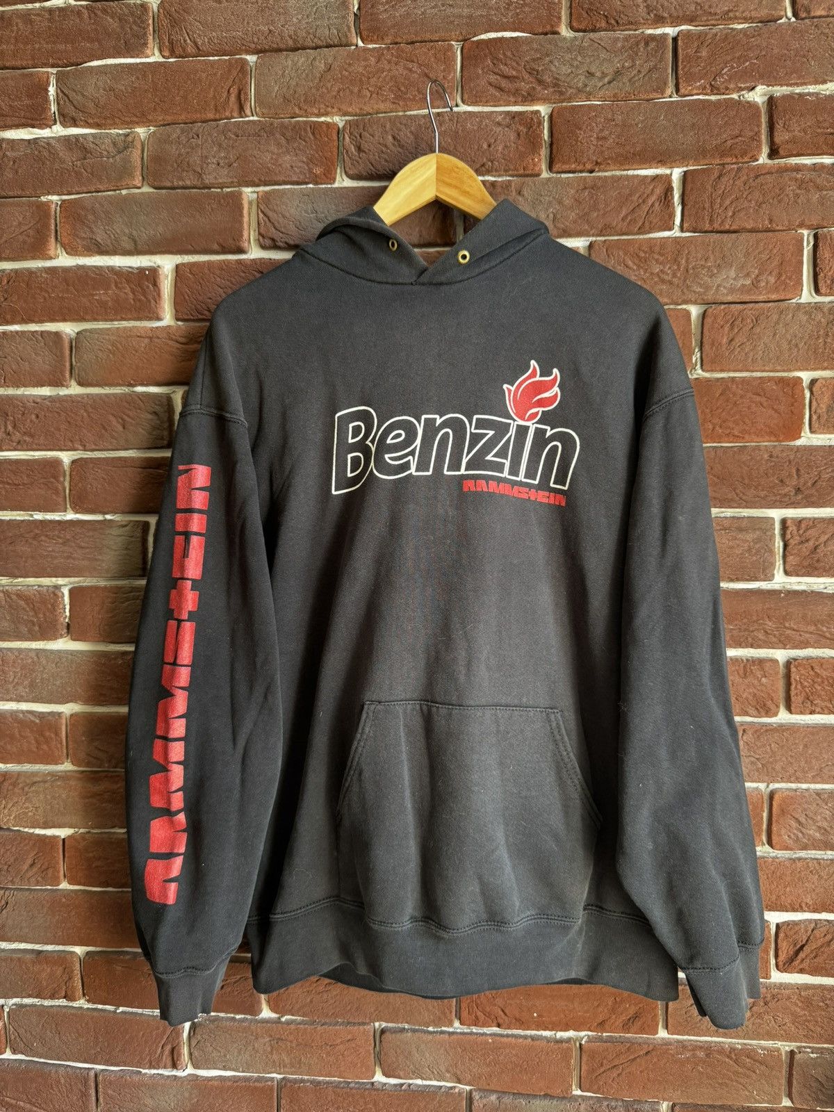 Band Tees Vintage Rammstein 2005 Benzin Metal Band Hoodie L Black 00s Size US L / EU 52-54 / 3 - 1 Thumbnail