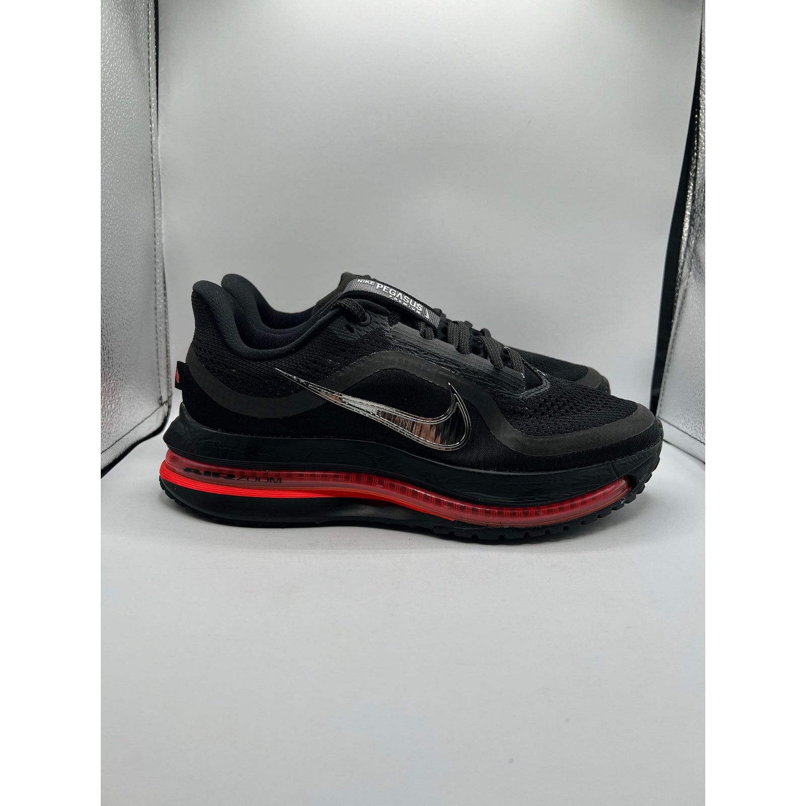 Nike Nike Pegasus Premium Wmns “Black Bright Crimson” size 8w Size US 8 / IT 38 - 3 Thumbnail