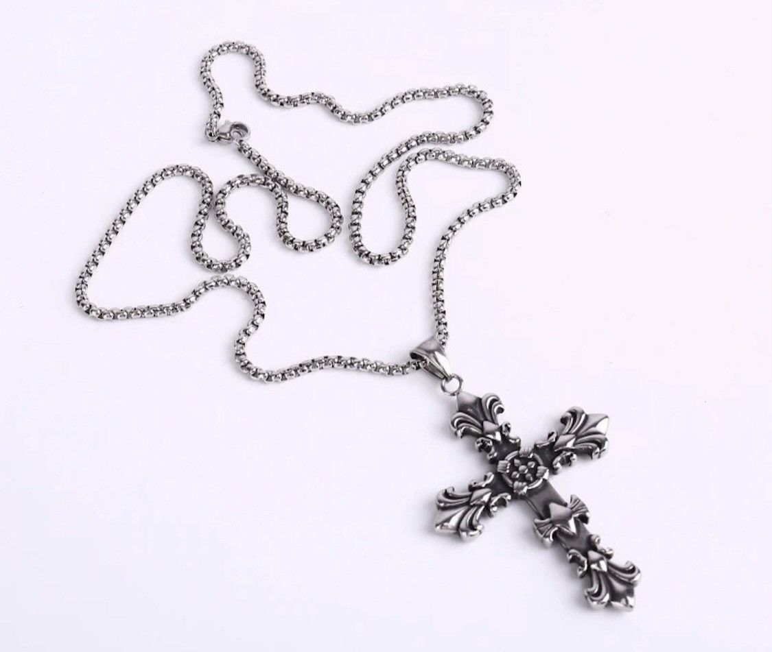 Jewelry Cross Pendant Necklace Size ONE SIZE - 1 Thumbnail
