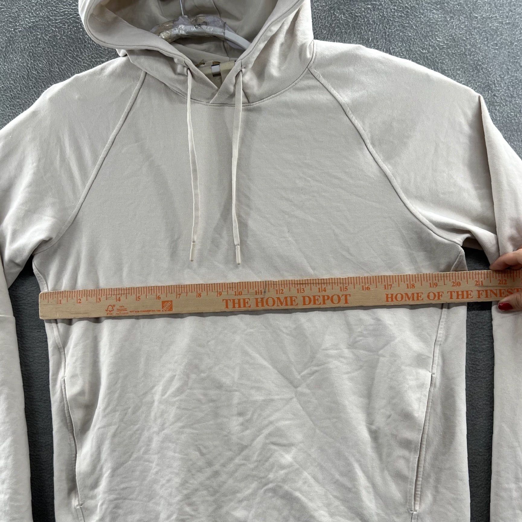Lululemon lululemon Hoodie Men M Beige Pullover Drawstring Pockets Size US M / EU 48-50 / 2 - 5 Thumbnail
