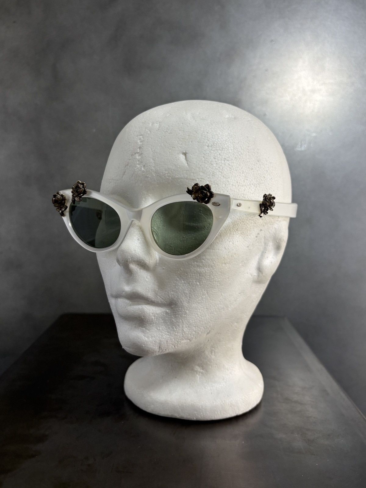 American Optical × Other × Vintage 1960s Sunglasses True Vintage Ornate Turanette Tura Floral Size ONE SIZE - 4 Thumbnail
