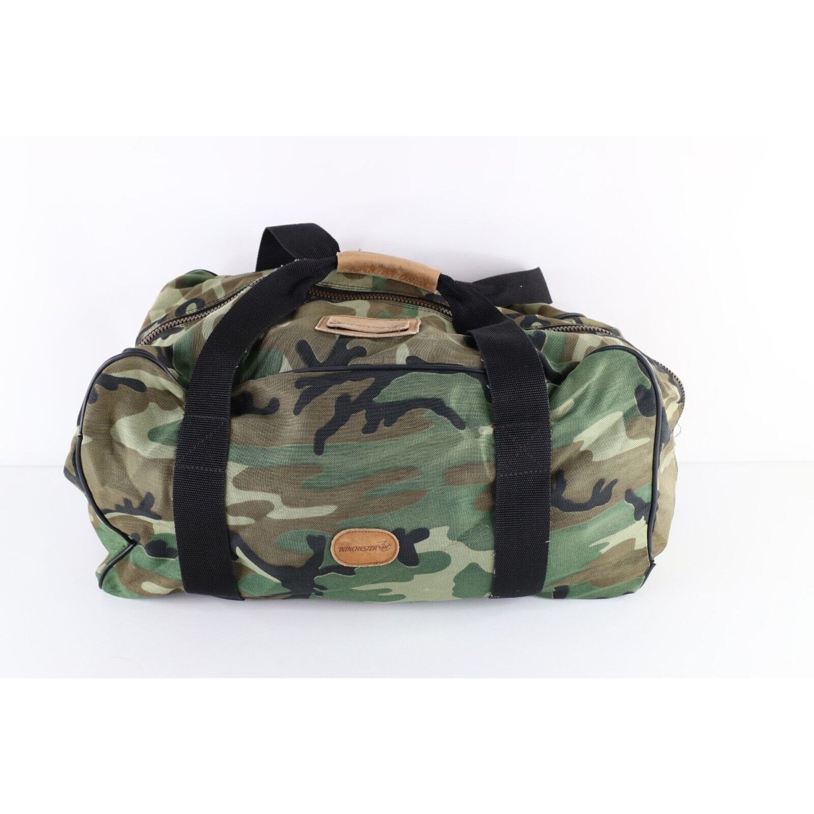 Vintage Vintage 90s Winchester Distressed Handled Camouflage Bag Size ONE SIZE - 1 Thumbnail