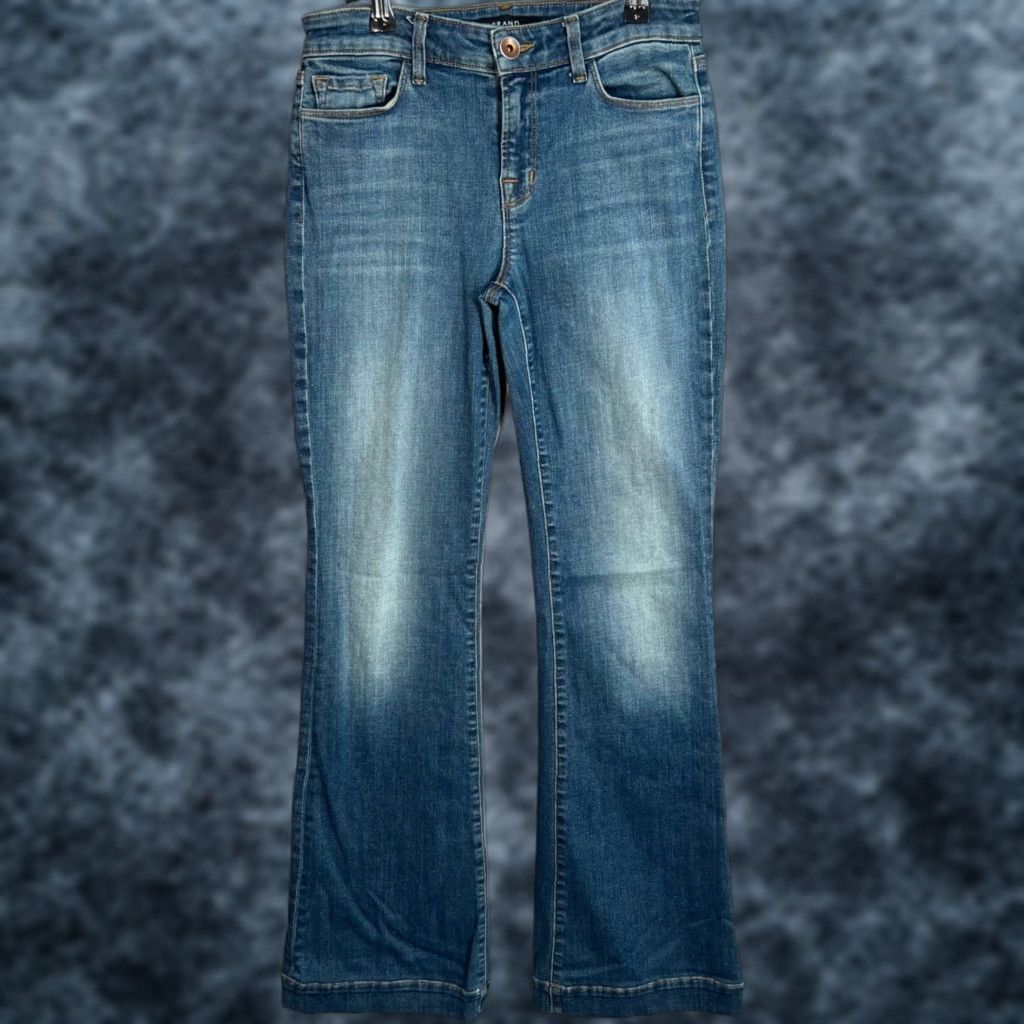 J Brand VINTAGE J Brand Medium Wash Denim Flare Jeans Adult Womens Size 27 Blue Size 27" / US 4 / IT 40 - 1 Thumbnail