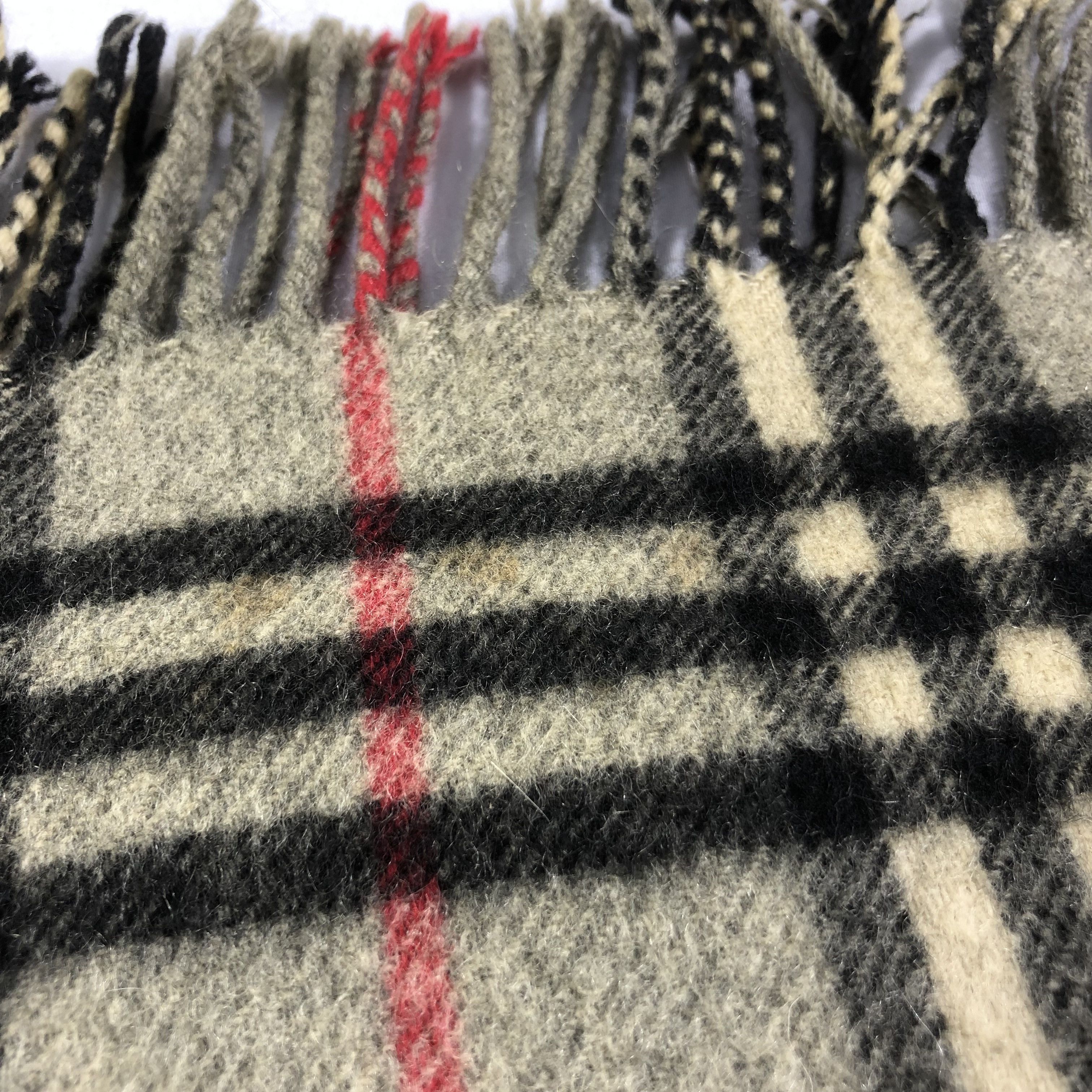 Burberry Burberry Grey Nova Check Cashmere Scarf Muffler V1448 Size ONE SIZE - 5 Thumbnail