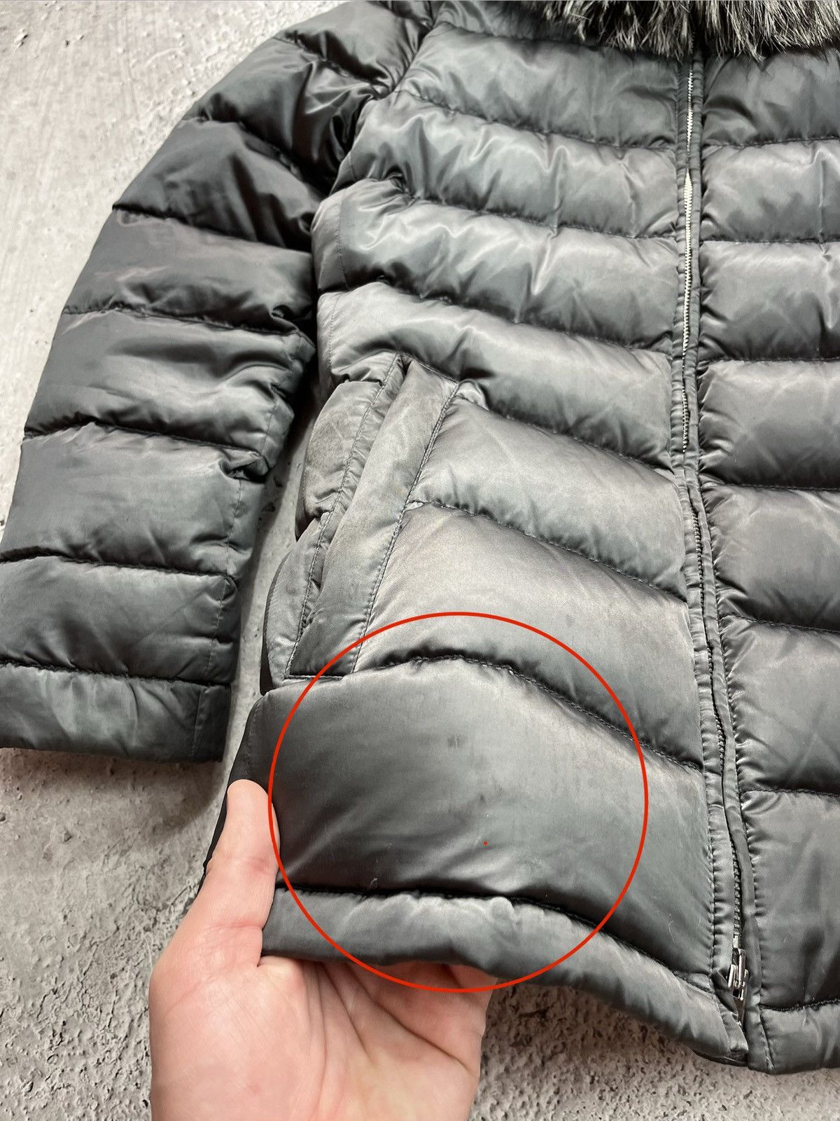 Prada Prada Down Jacket Fur Hood Puffer Coat Size 38 Coat Size S / US 4 / IT 40 - 4 Thumbnail