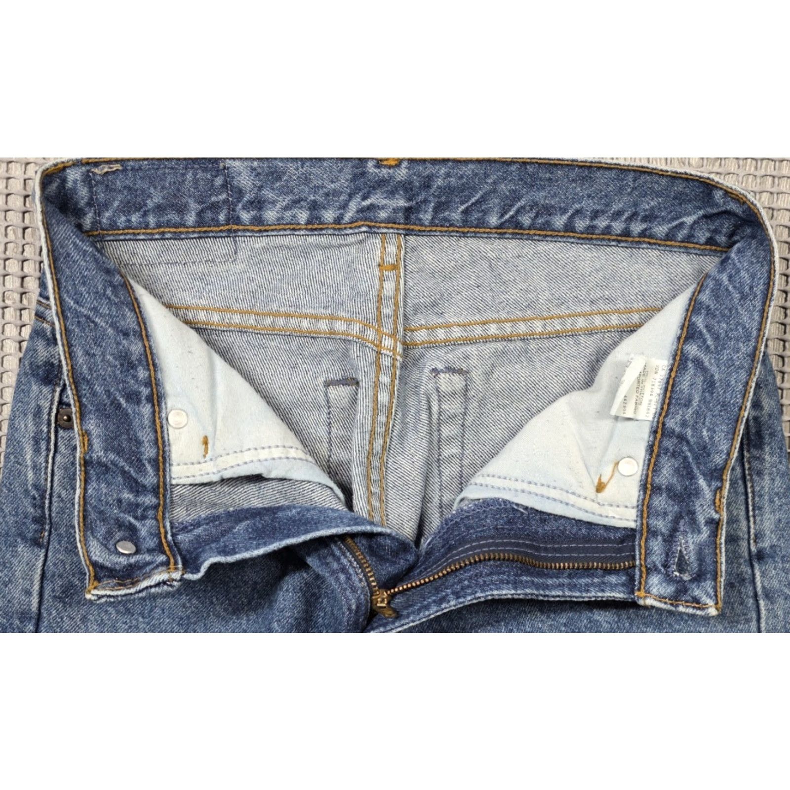 Gap VINTAGE Gap Jeans Mens 28x32 Medium Wash Straight High Waist Regular Blue 90s USA Jeans Size US 28 / EU 44 - 7 Thumbnail