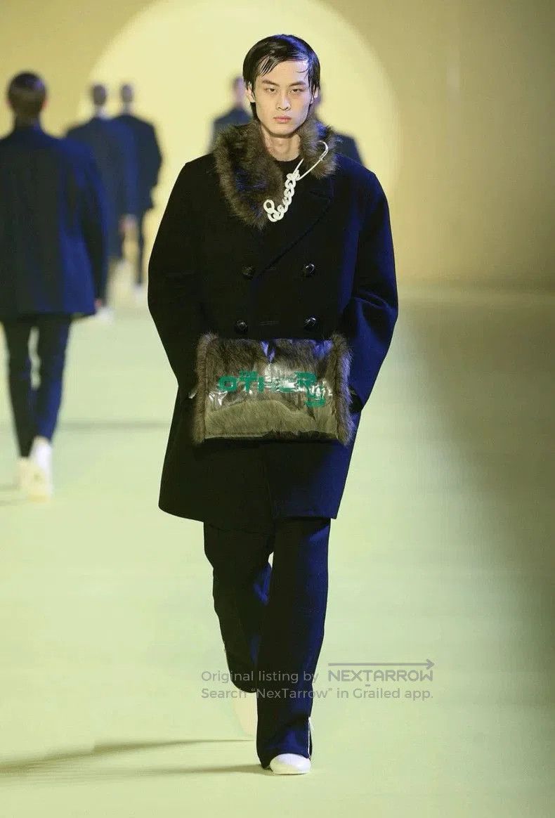 Raf Simons Raf Simons Fur Chain Neck Wrap. Size ONE SIZE - 8 Thumbnail