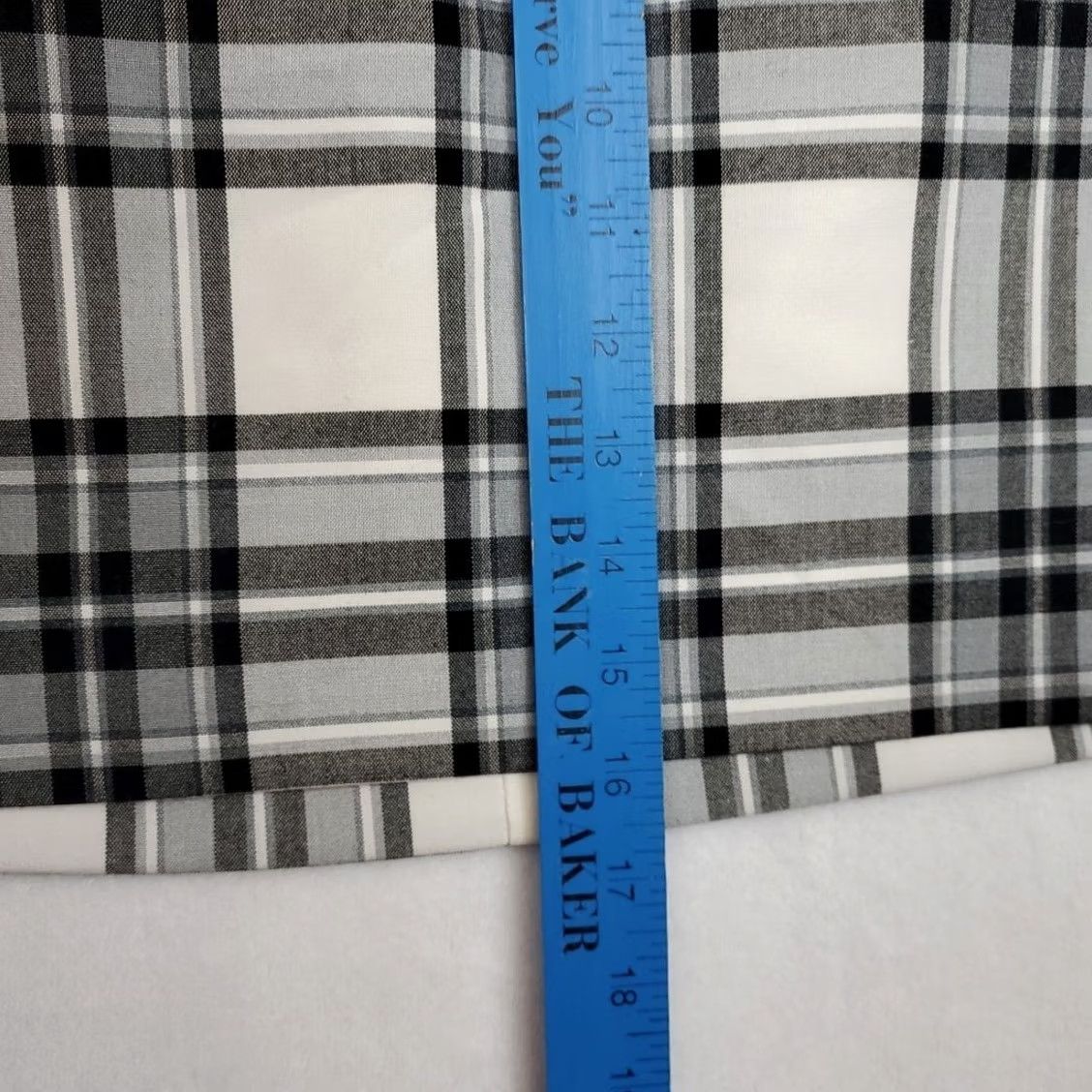 Vintage Outback Red White Plaid Mini Skirt Women's Size 4 Side Zip Pockets 90s Retro School Girl Casual Party/Cocktail Short Skirt Womens Size 27" / US 4 / IT 40 - 5 Thumbnail