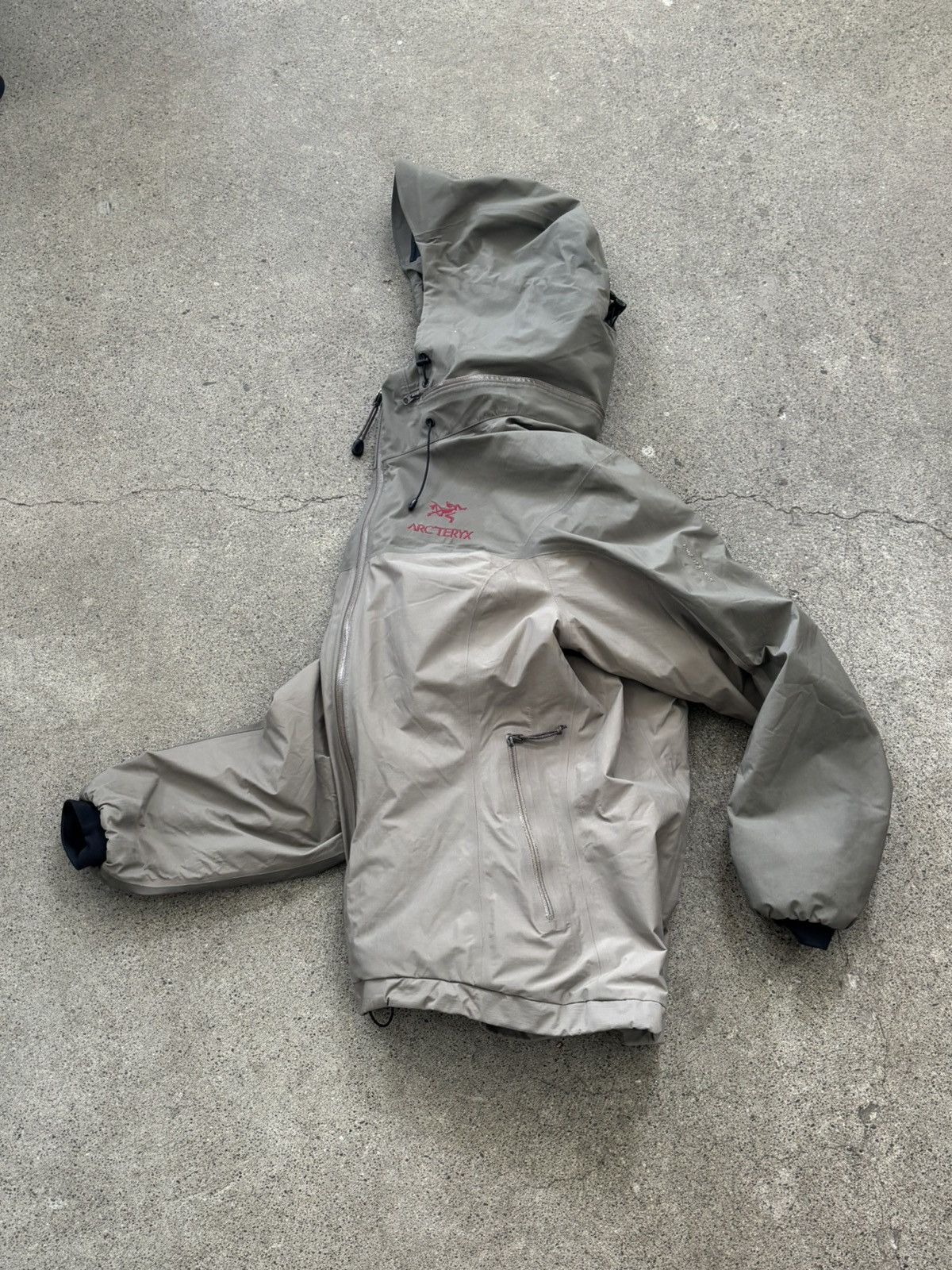 Arc'teryx Arc’teryx Jacket Fission AR Olive Gray/Tan Women’s Medium Size M / US 6-8 / IT 42-44 - 3 Thumbnail