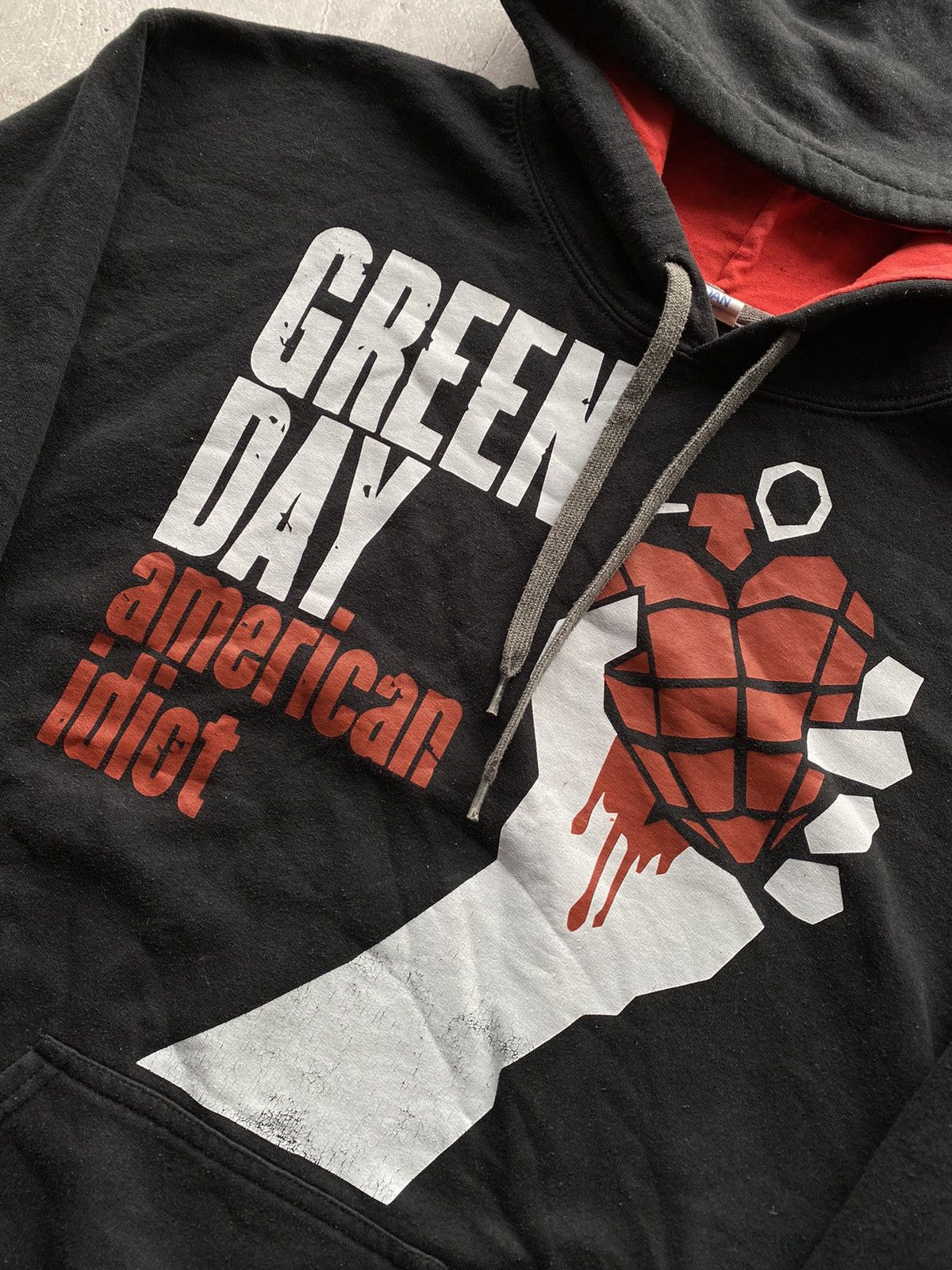 Band Tees Vintage Green Day American Idiot Hoodie Punk Rock Band Y2K Size US M / EU 48-50 / 2 - 5 Thumbnail