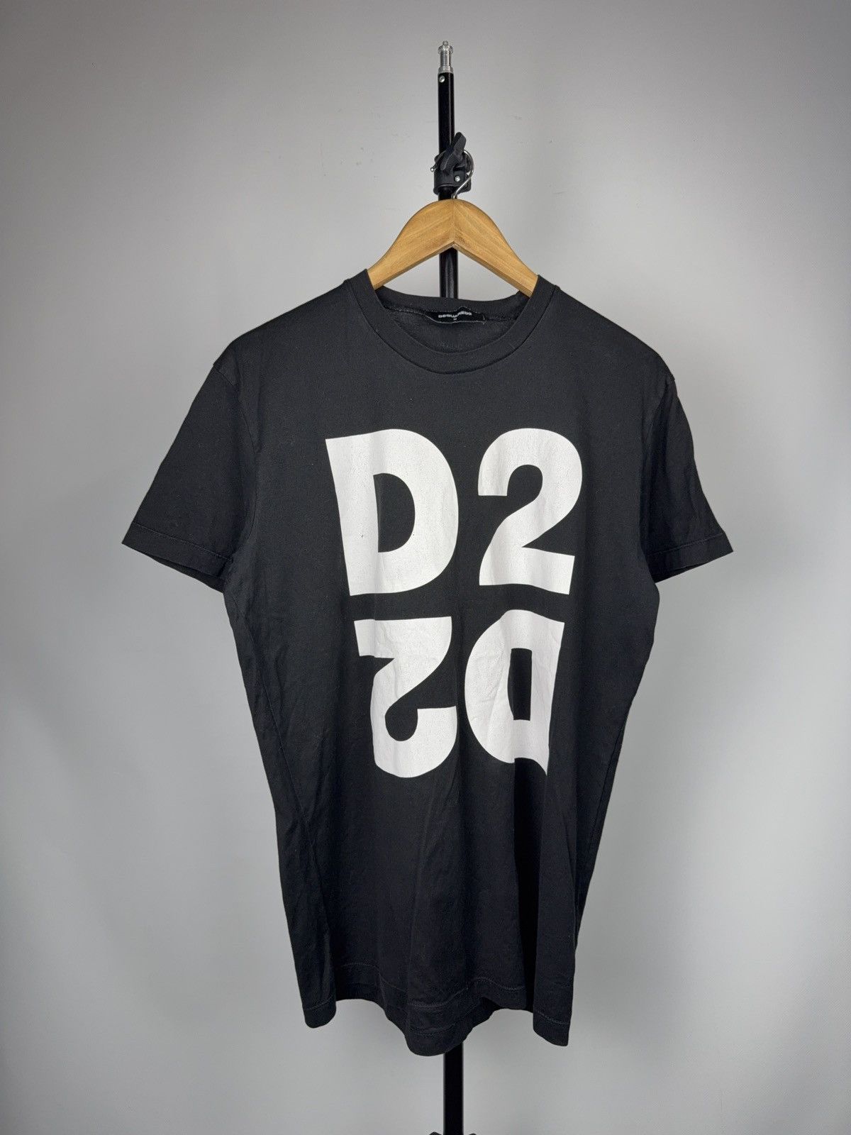 Dsquared2 Luxury 00s Dsquared2 Bold D2 Graphic Logo T-Shirt Black Size US M / EU 48-50 / 2 - 1 Thumbnail