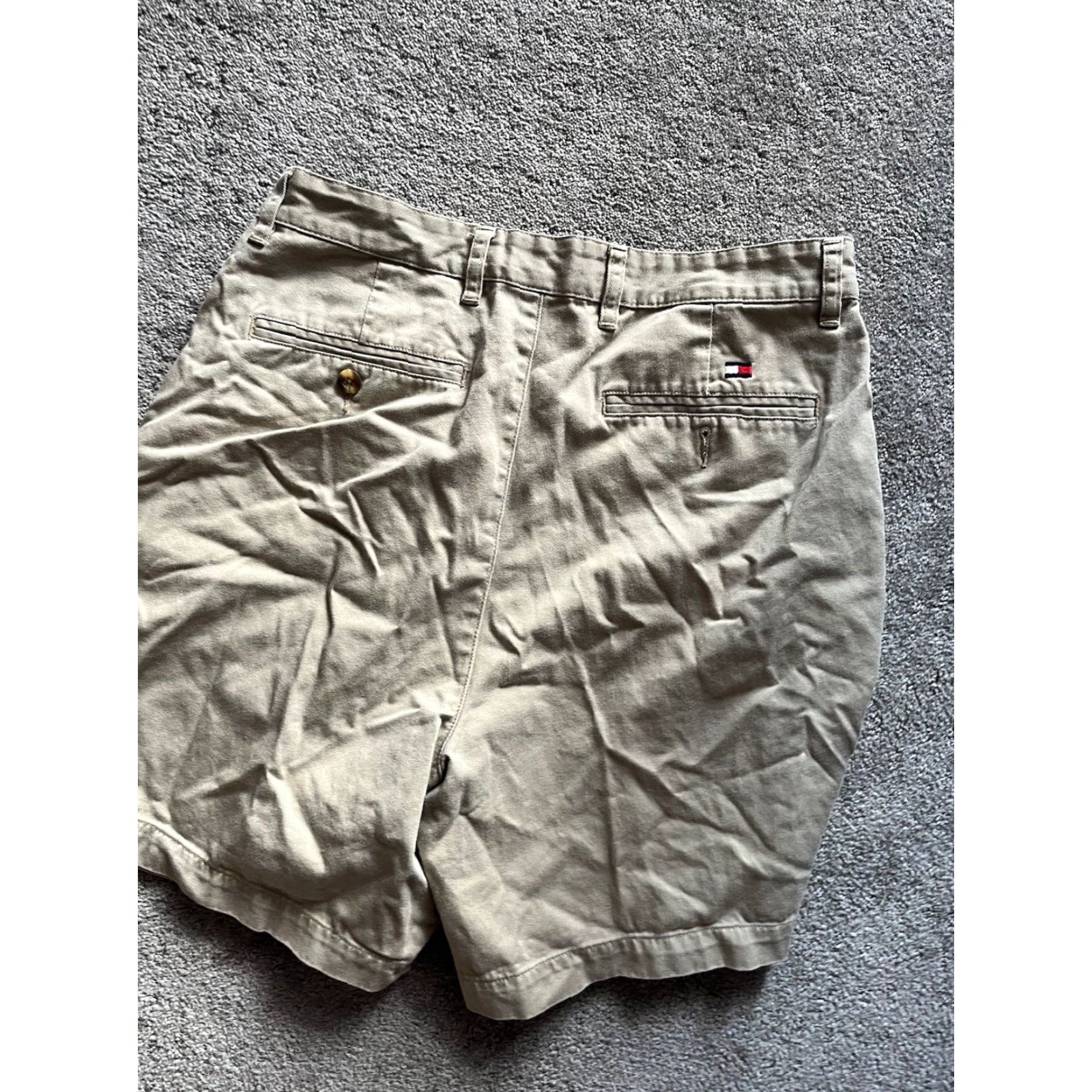 Tommy Hilfiger Tommy Hilfiger Pleated Shorts - Men - Regular Fit - Khaki Beige - Size 33 - Chino Casual Wear - Cotton Size US 33 - 2 Thumbnail
