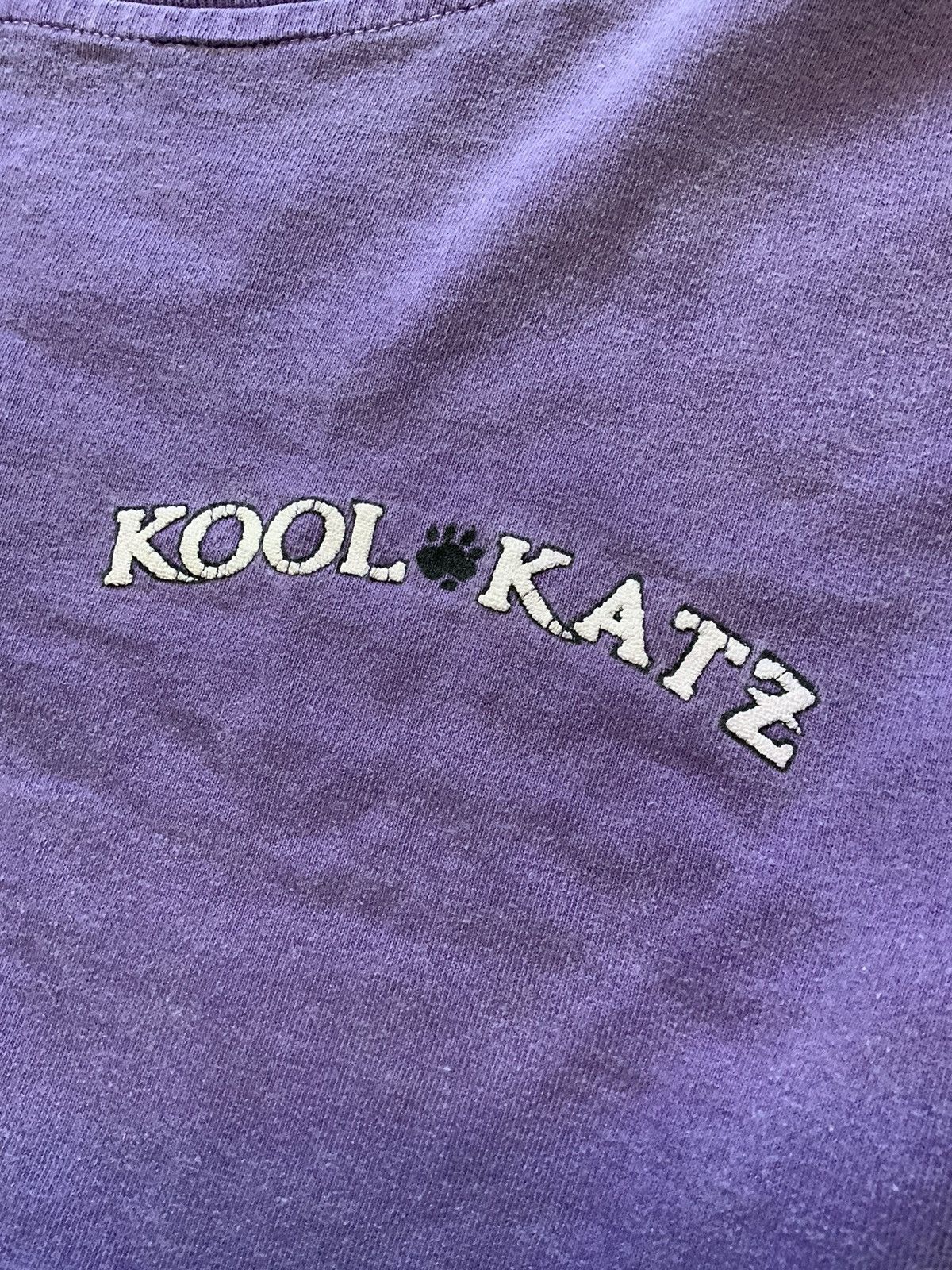 Vintage Vintage Kool Katz Puff Print Paw USA Purple Heavy T-Shirt Size US L / EU 52-54 / 3 - 5 Thumbnail