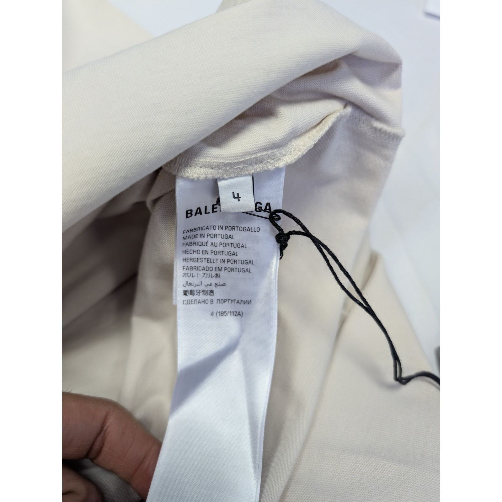 Balenciaga o1rshd1 Need For Speed T-Shirt in Ivory Size US XL / EU 56 / 4 - 15 Thumbnail