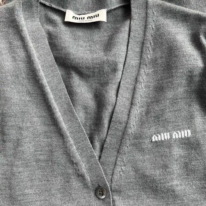 Miu Miu Miu Miu Gray Wool Women's Cardigan . Size M / US 6-8 / IT 42-44 - 3 Thumbnail