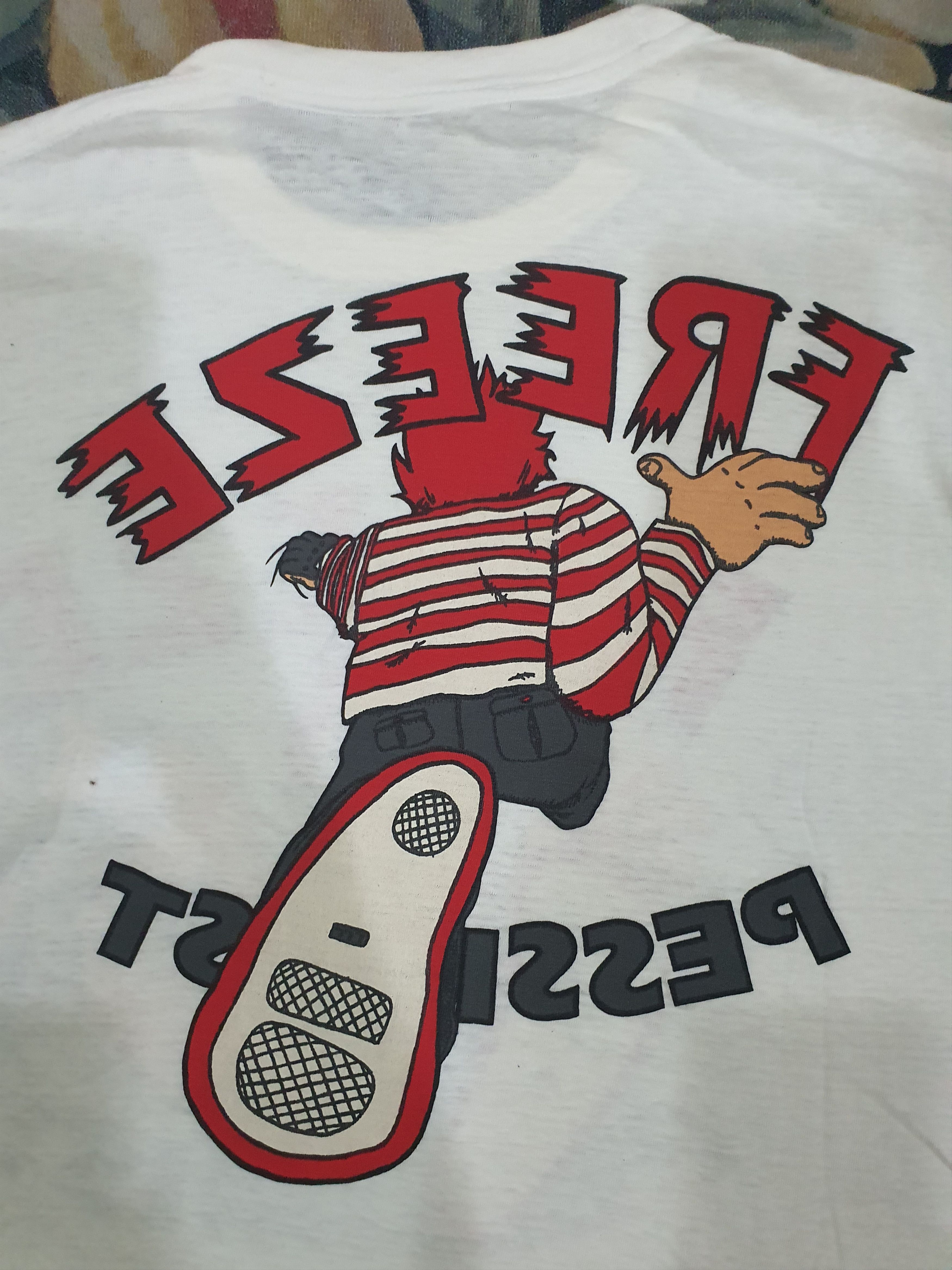 Vintage rare vintage 90's Freeze Pessimist t-shirt Size US L / EU 52-54 / 3 - 8 Thumbnail