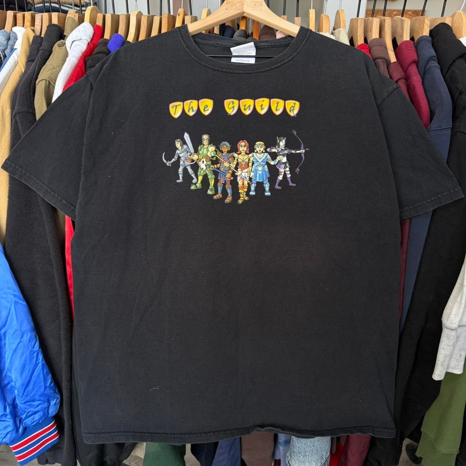 Hanes Vintage Y2K The Guild TV Show T-Shirt on Hanes Tag Size US XL / EU 56 / 4 - 1 Thumbnail
