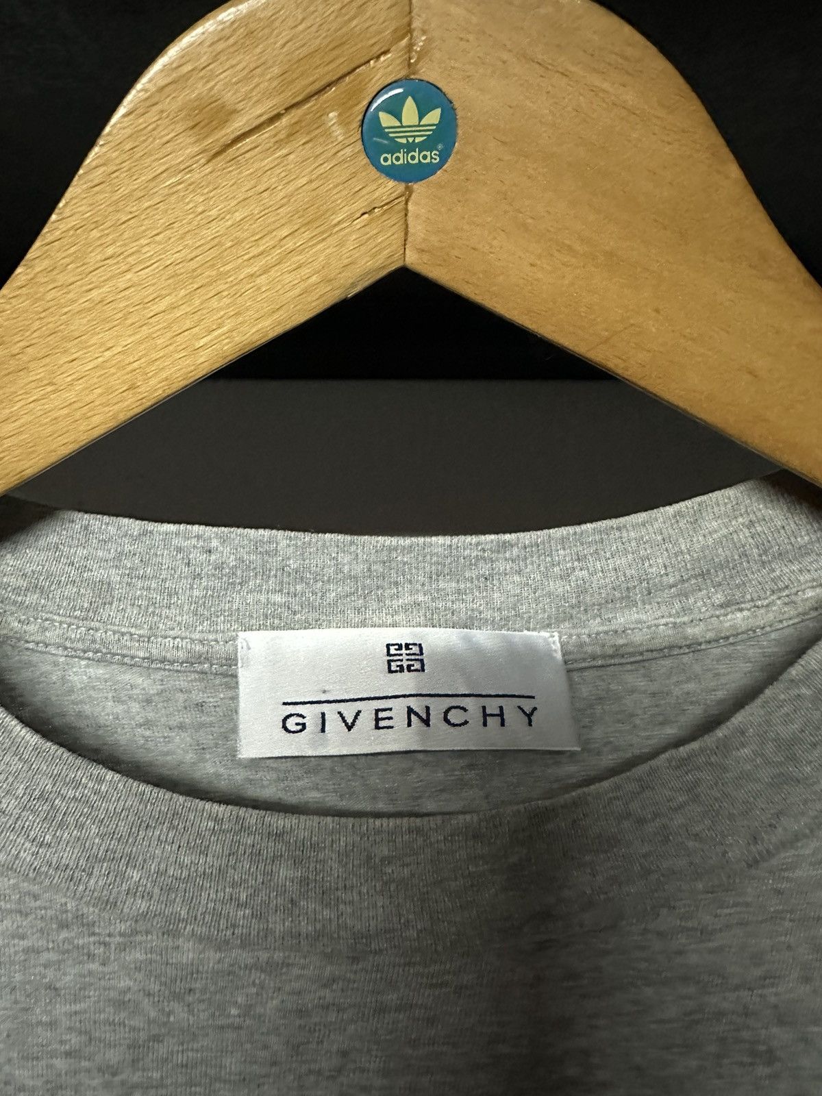 Givenchy Vintage Givenchy 3D Logo Tee Size US M / EU 48-50 / 2 - 5 Thumbnail
